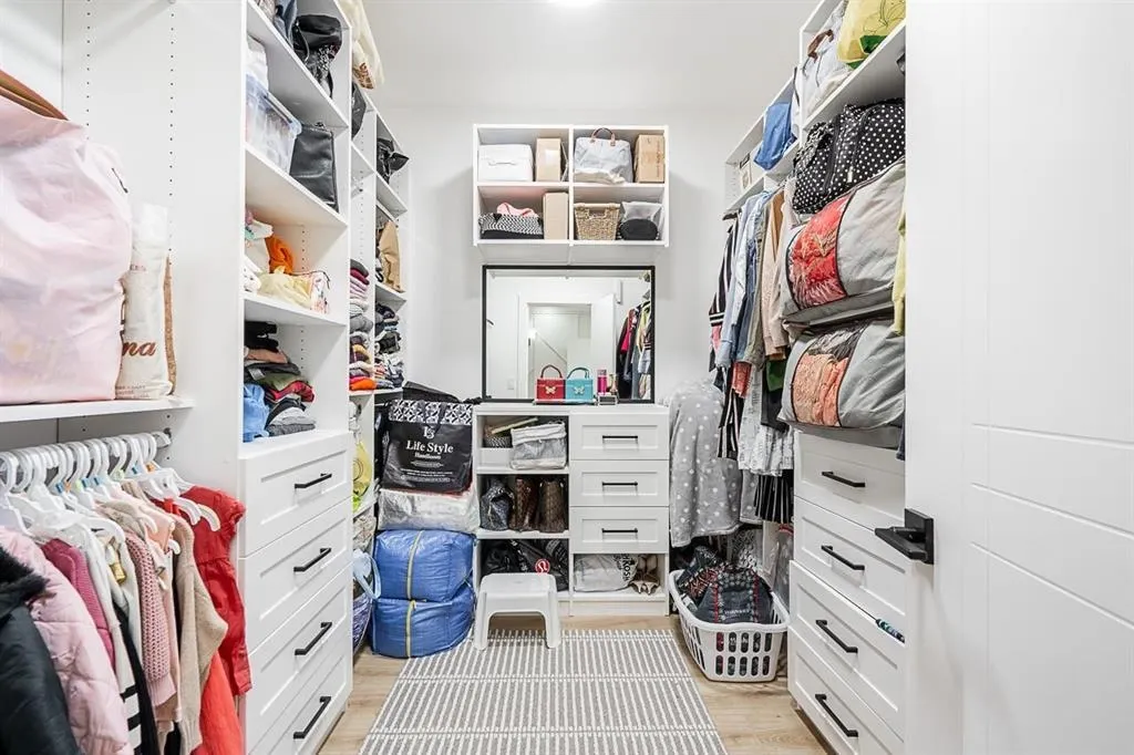 11370 Glen Avon Drive