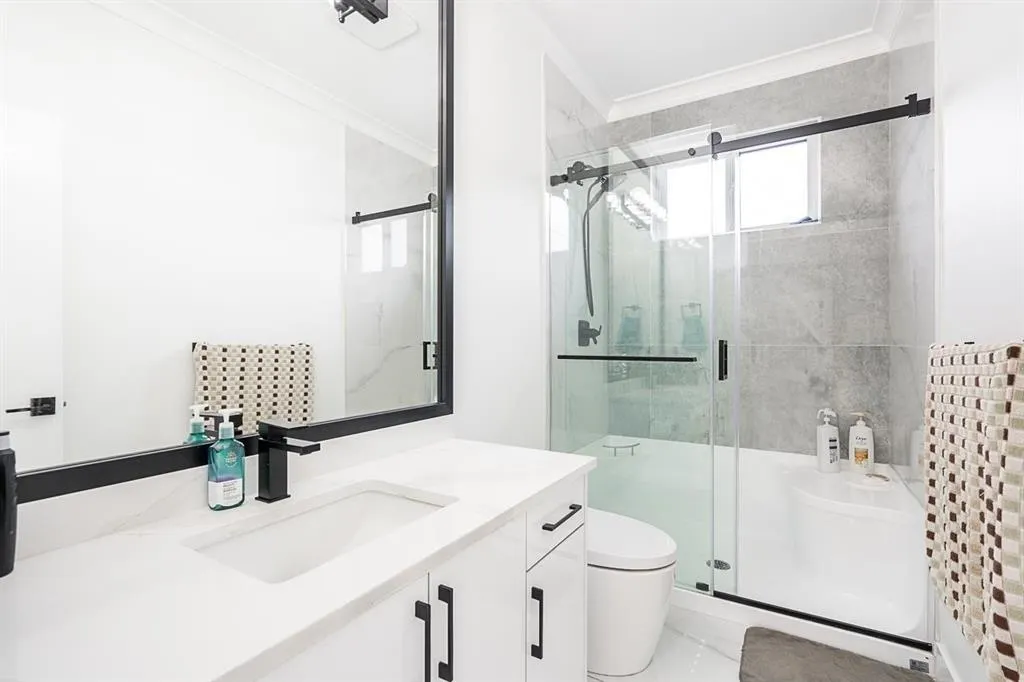 11370 Glen Avon Drive