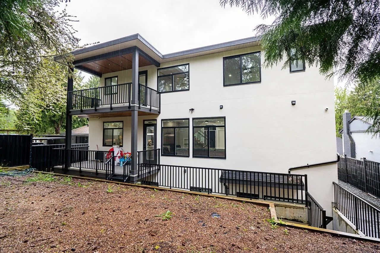 11370 Glen Avon Drive