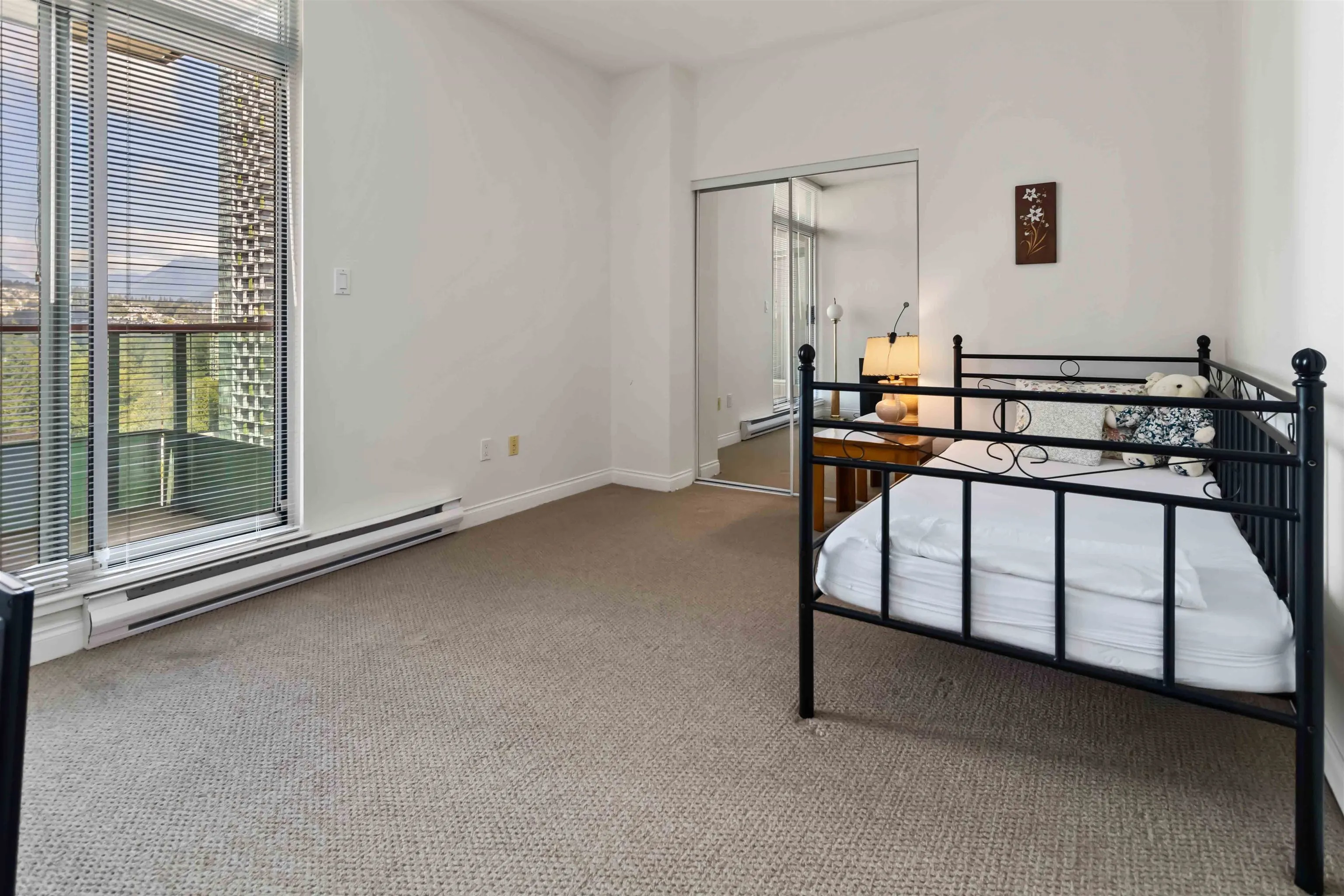 1902 1148 Heffley Crescent