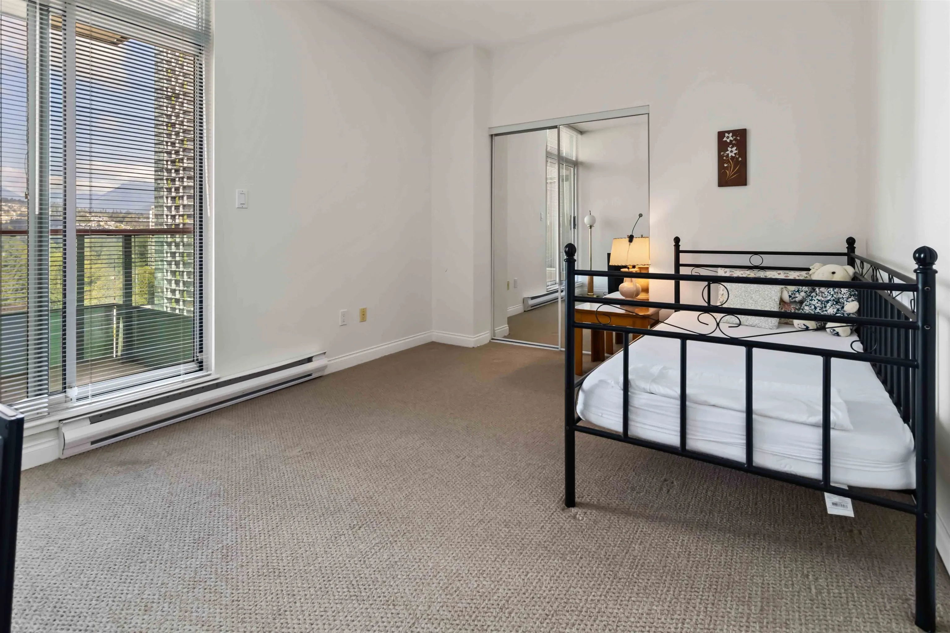 1902 1148 Heffley Crescent