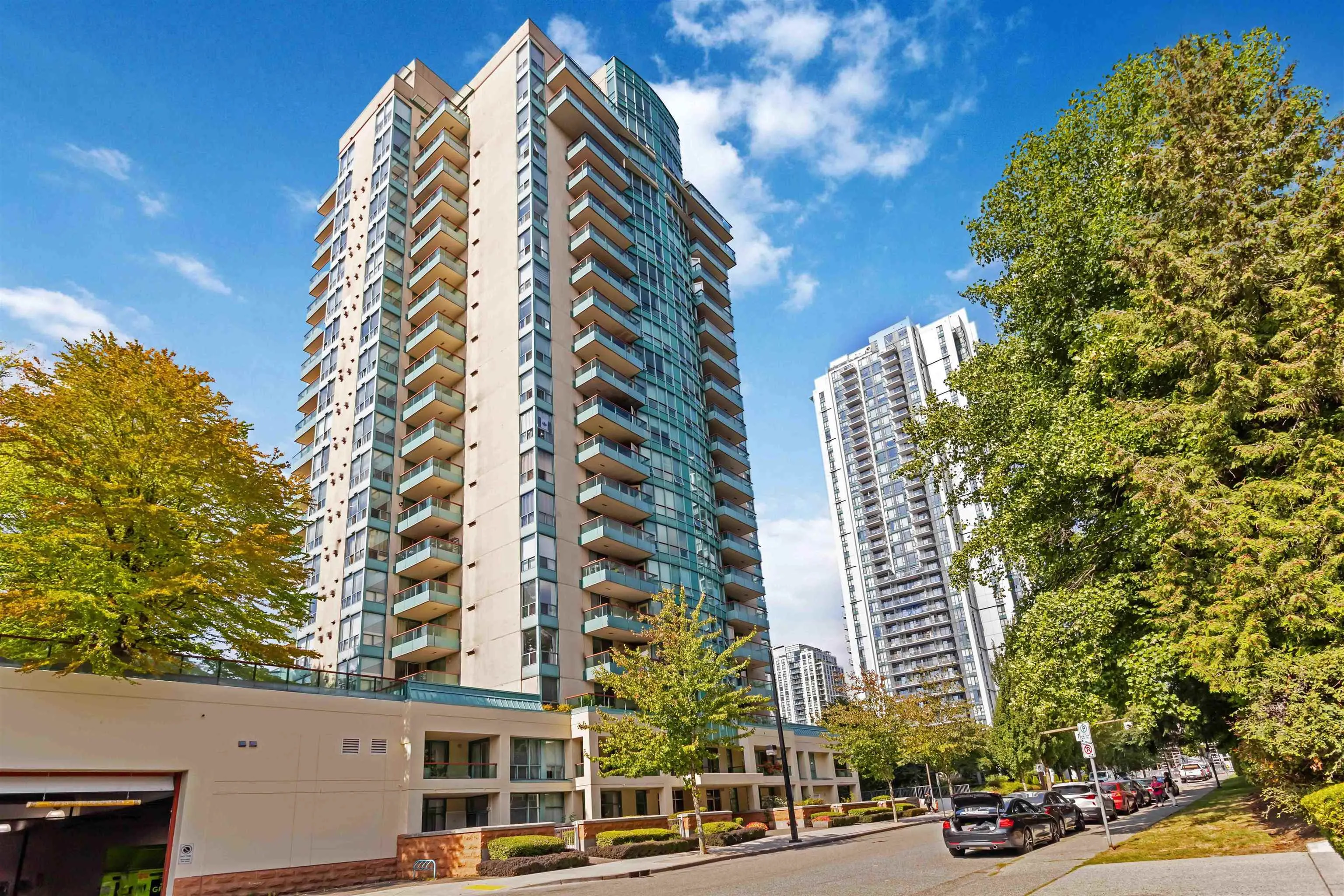 1902 1148 Heffley Crescent