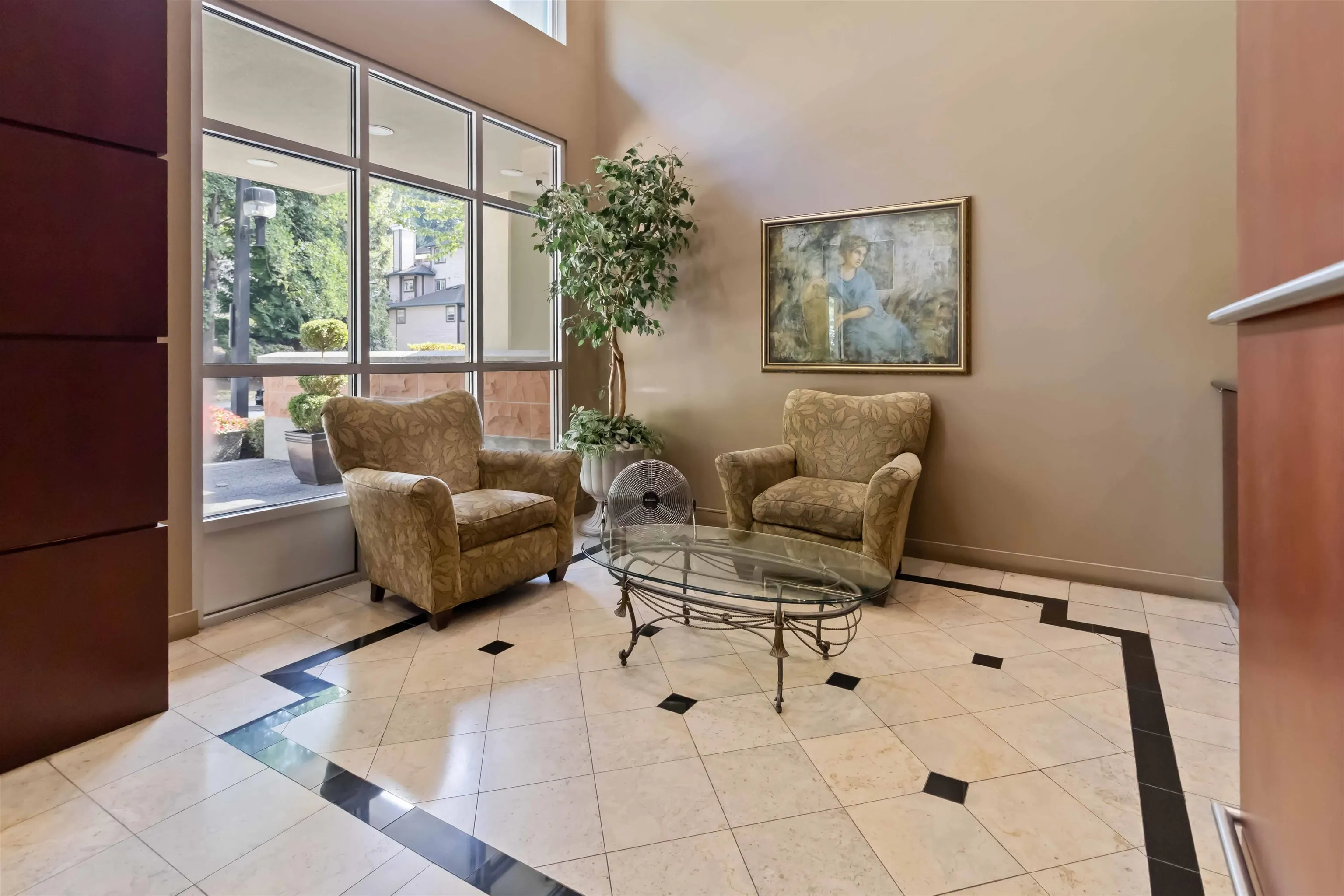 1902 1148 Heffley Crescent