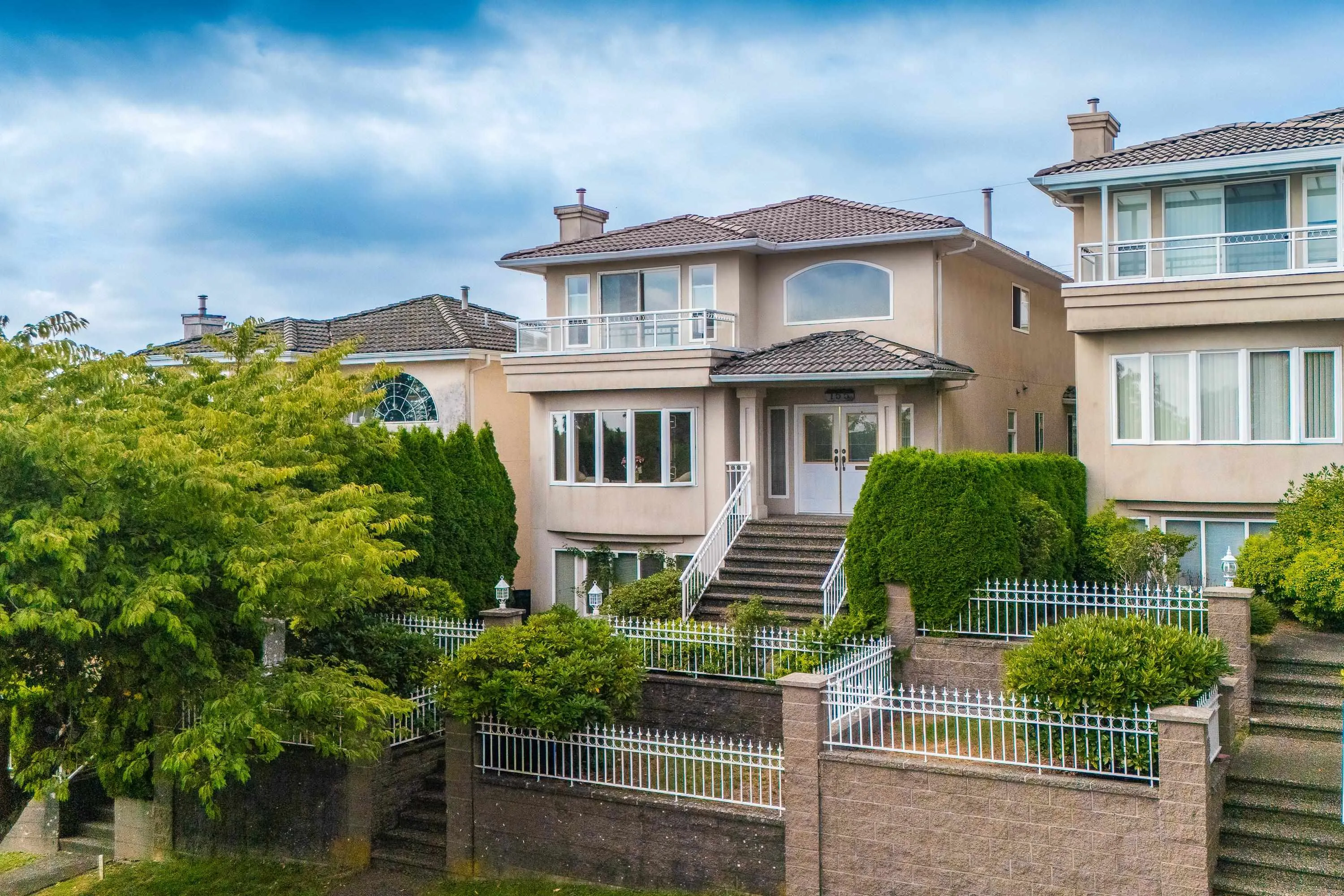 155 Ellesmere Avenue