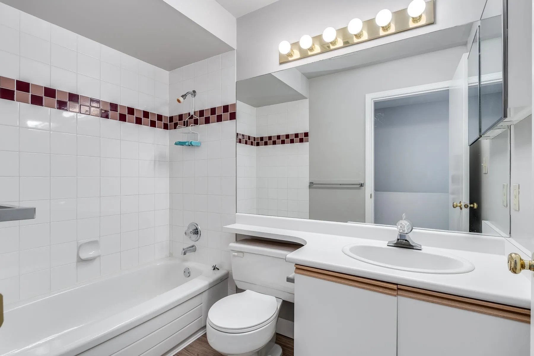 150 1386 Lincoln Drive