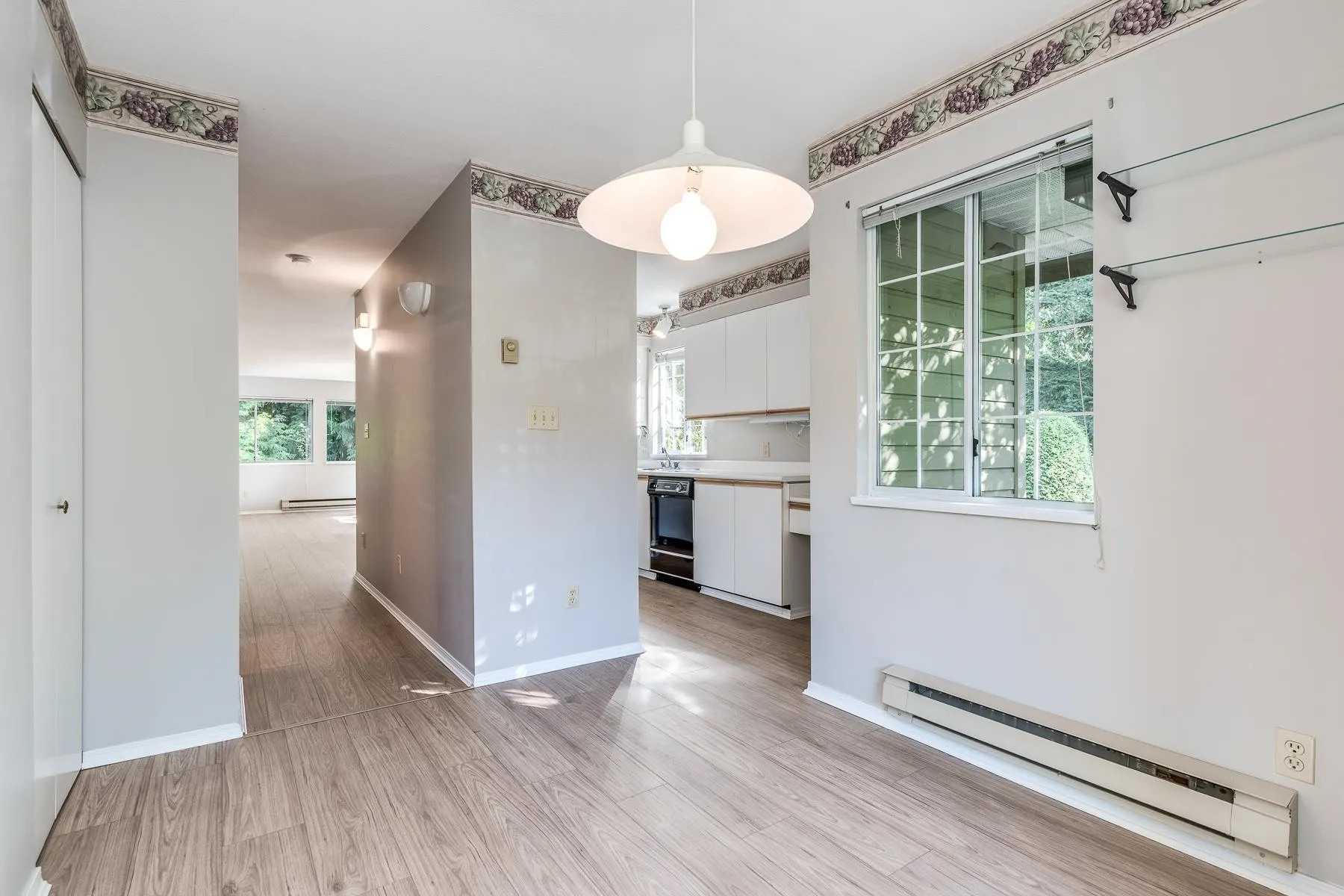 150 1386 Lincoln Drive