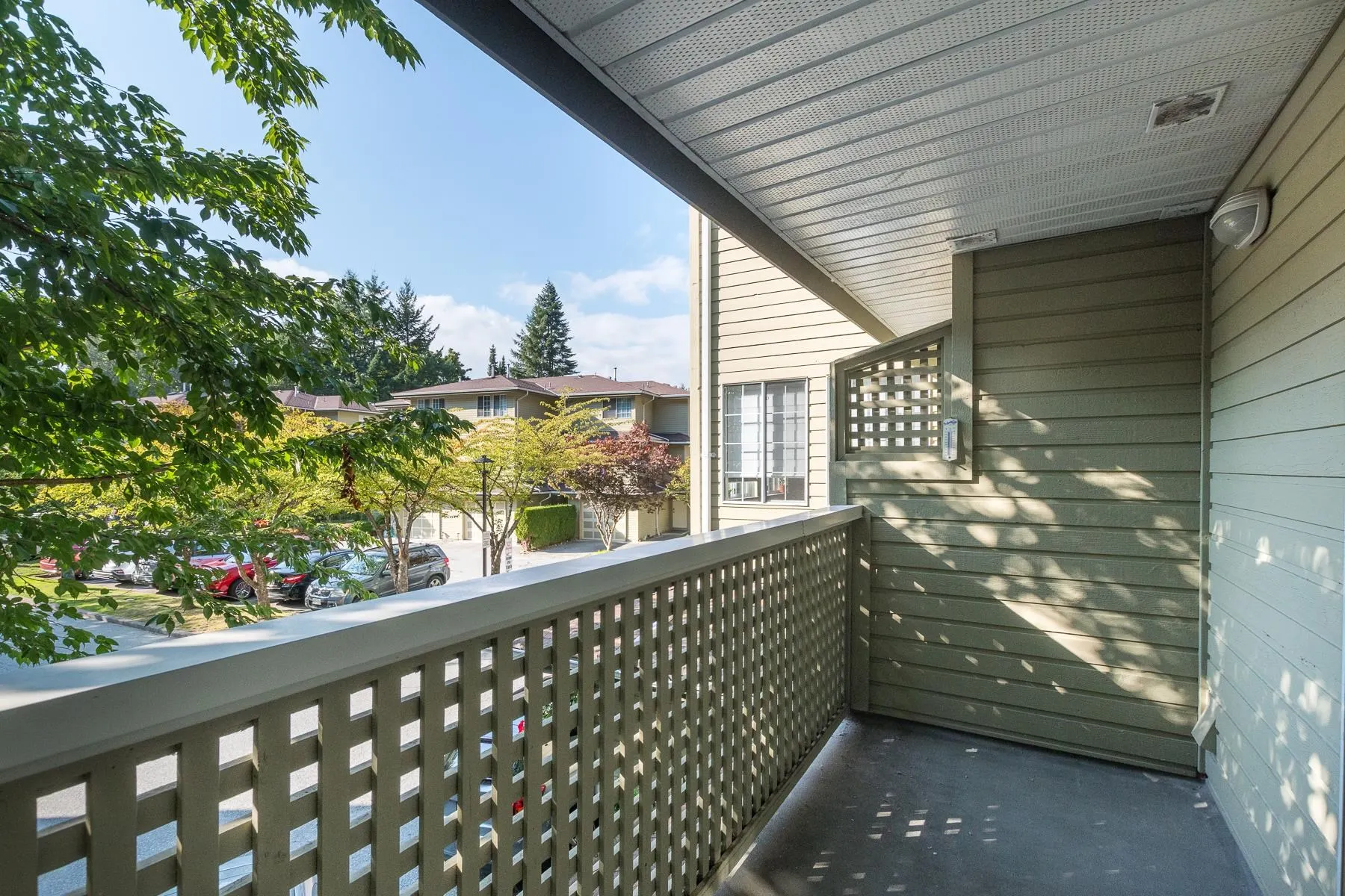 150 1386 Lincoln Drive