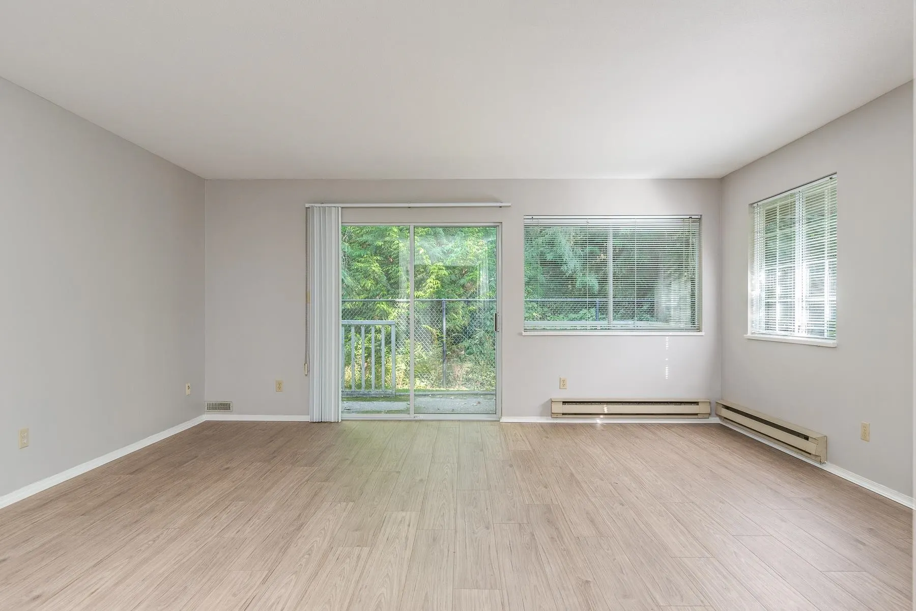 150 1386 Lincoln Drive