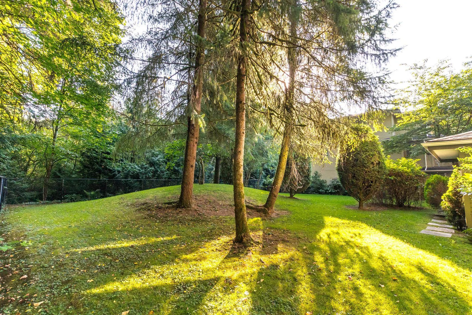 150 1386 Lincoln Drive