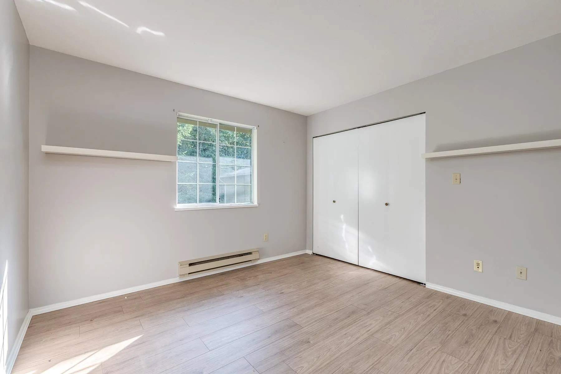 150 1386 Lincoln Drive