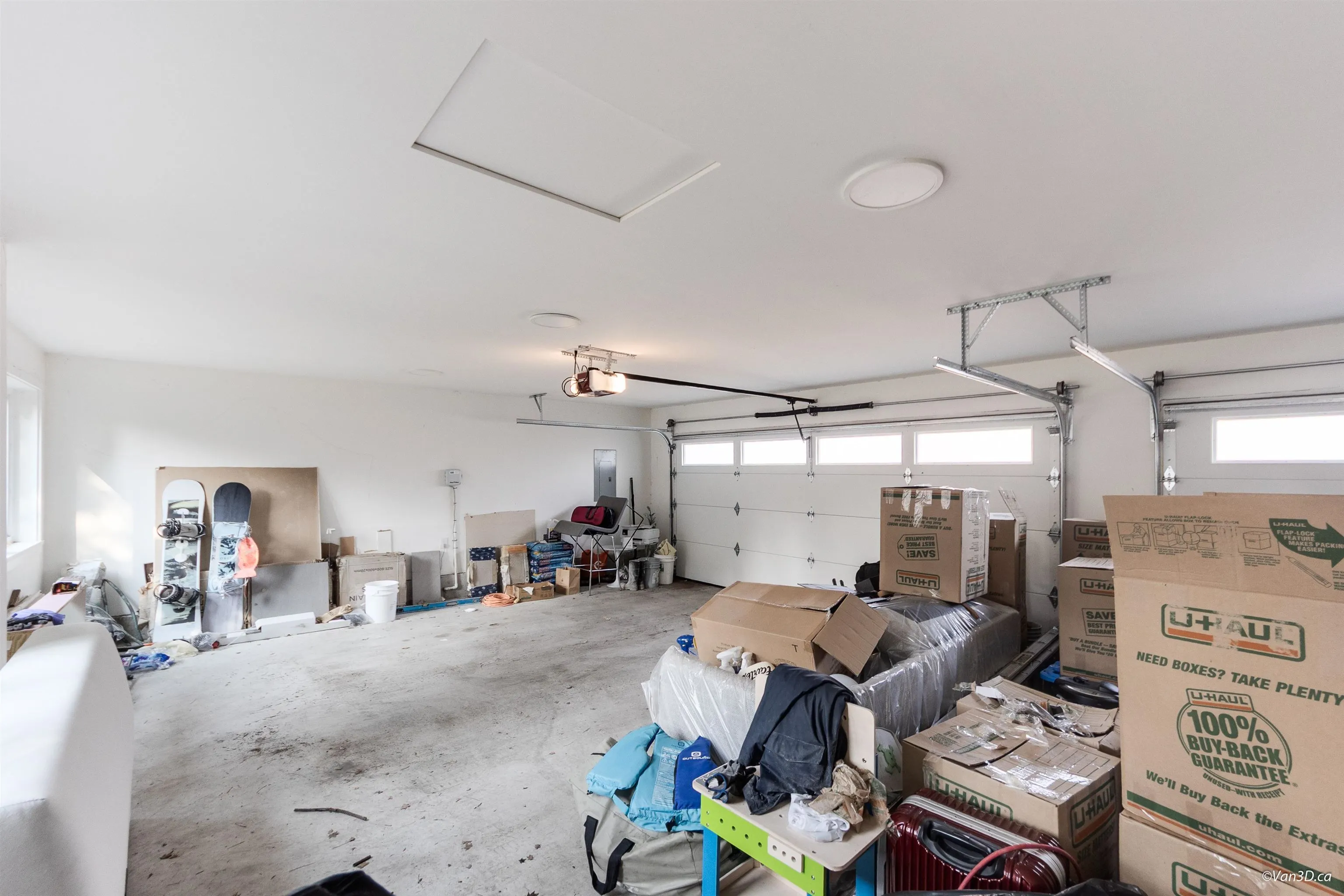 1041 W 53rd Avenue