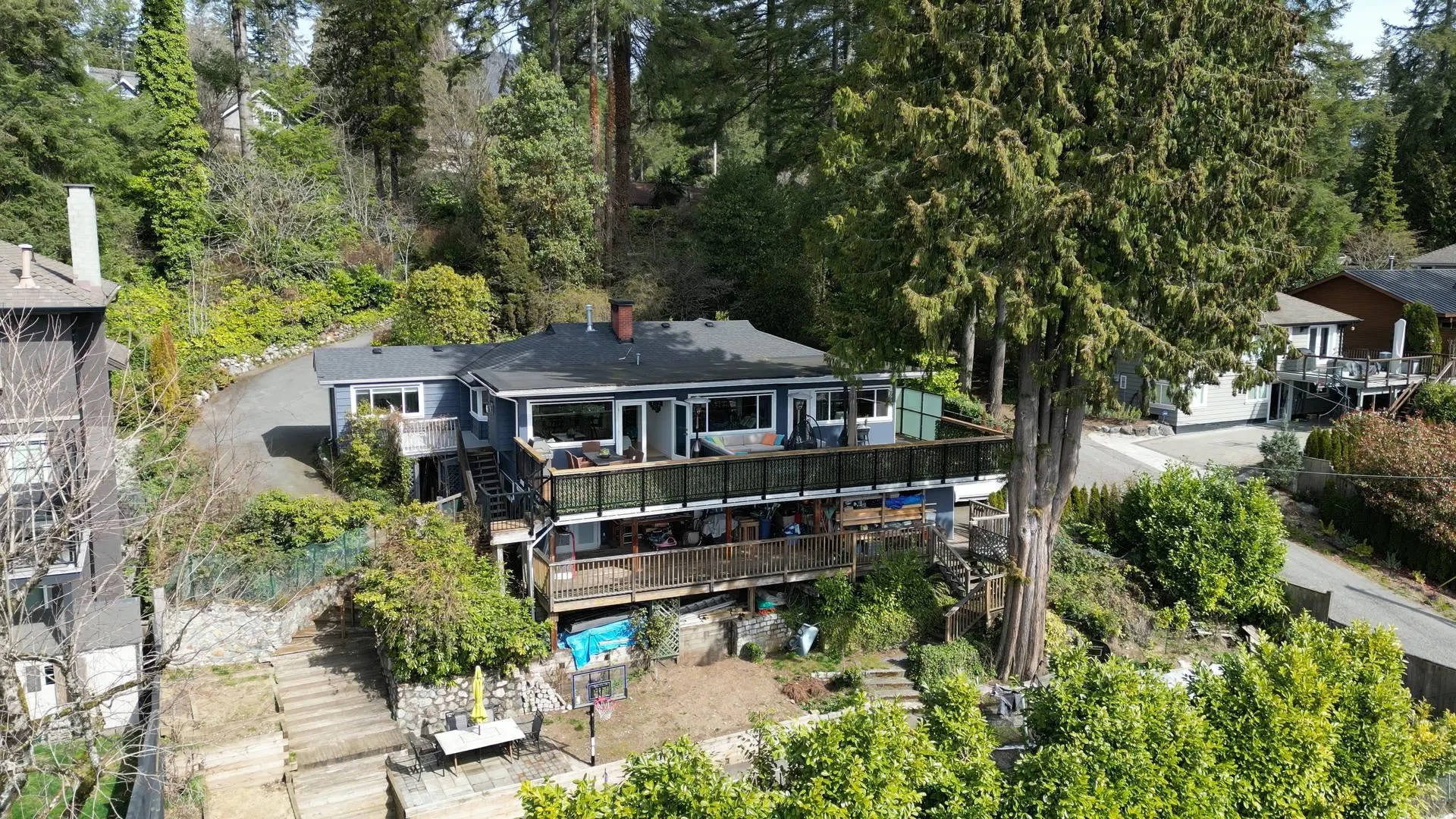 1095 W Keith Road