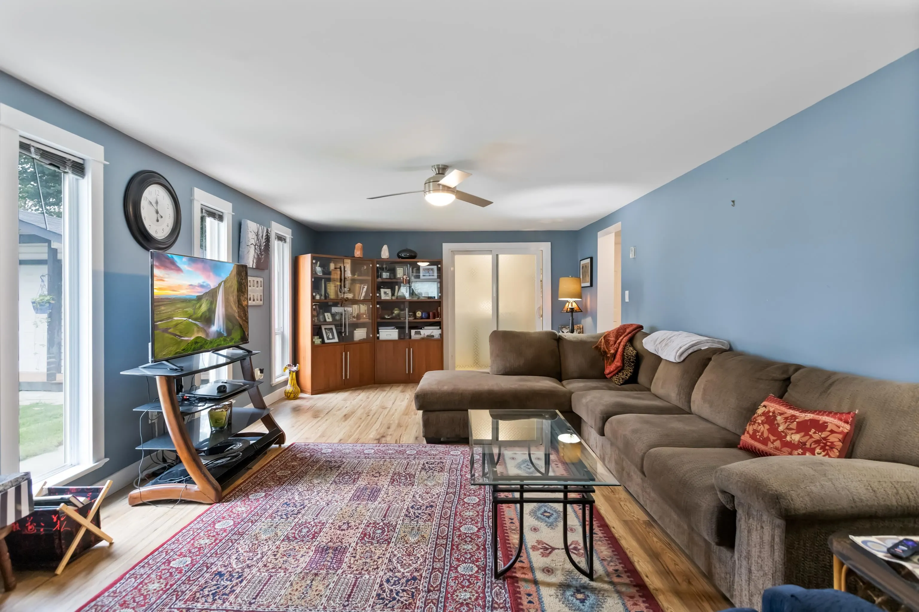 111 43201 Lougheed Highway