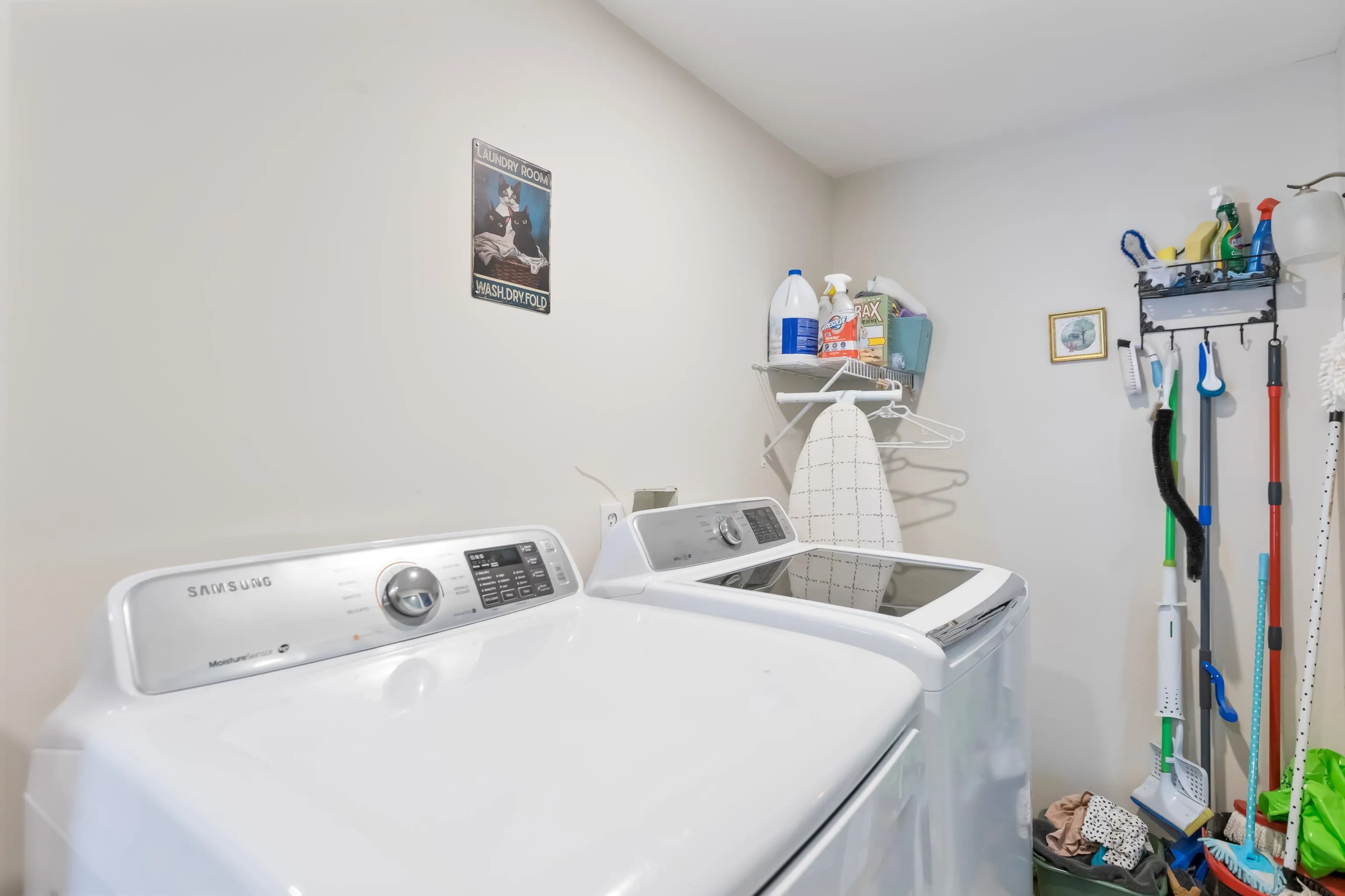 111 43201 Lougheed Highway