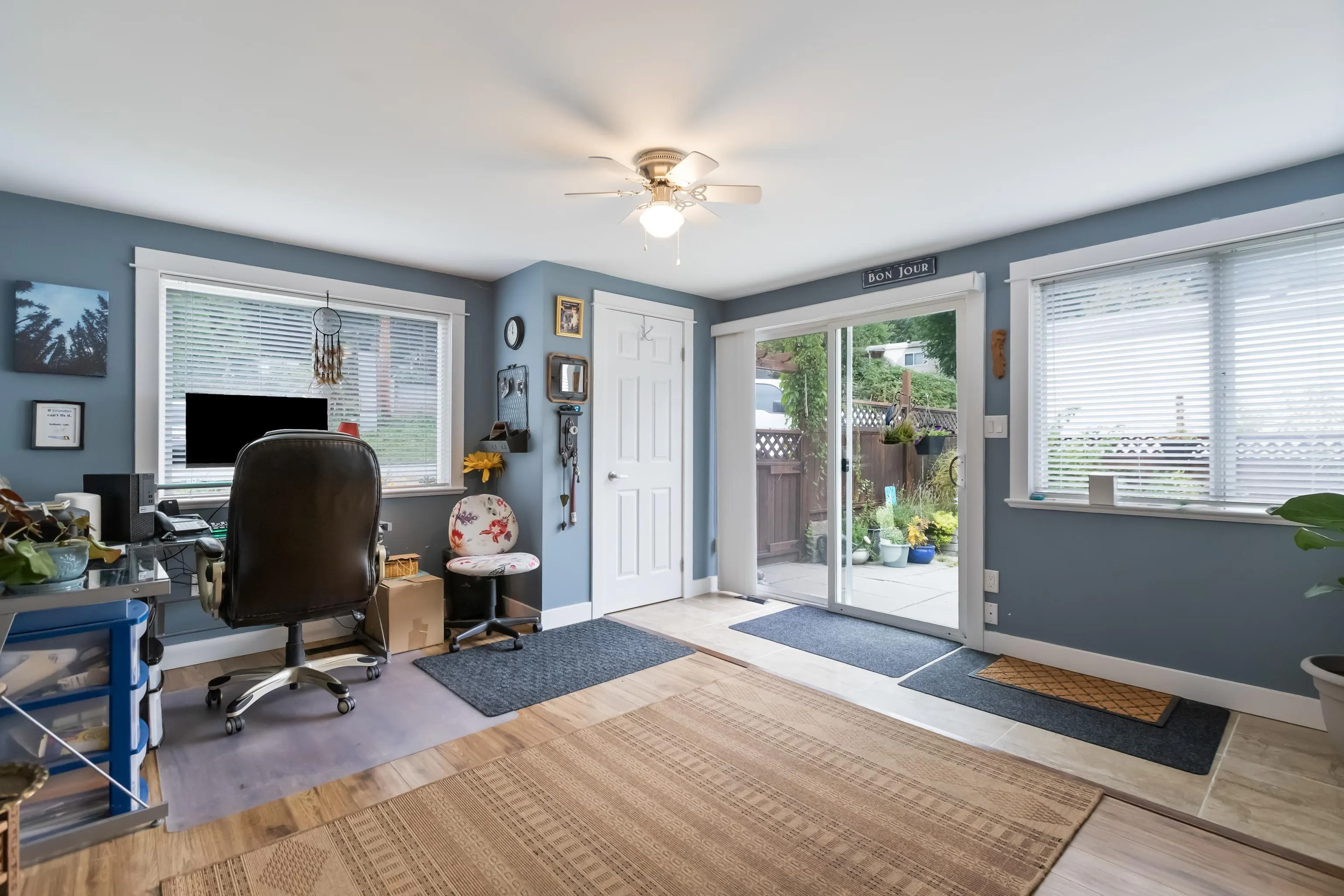 111 43201 Lougheed Highway