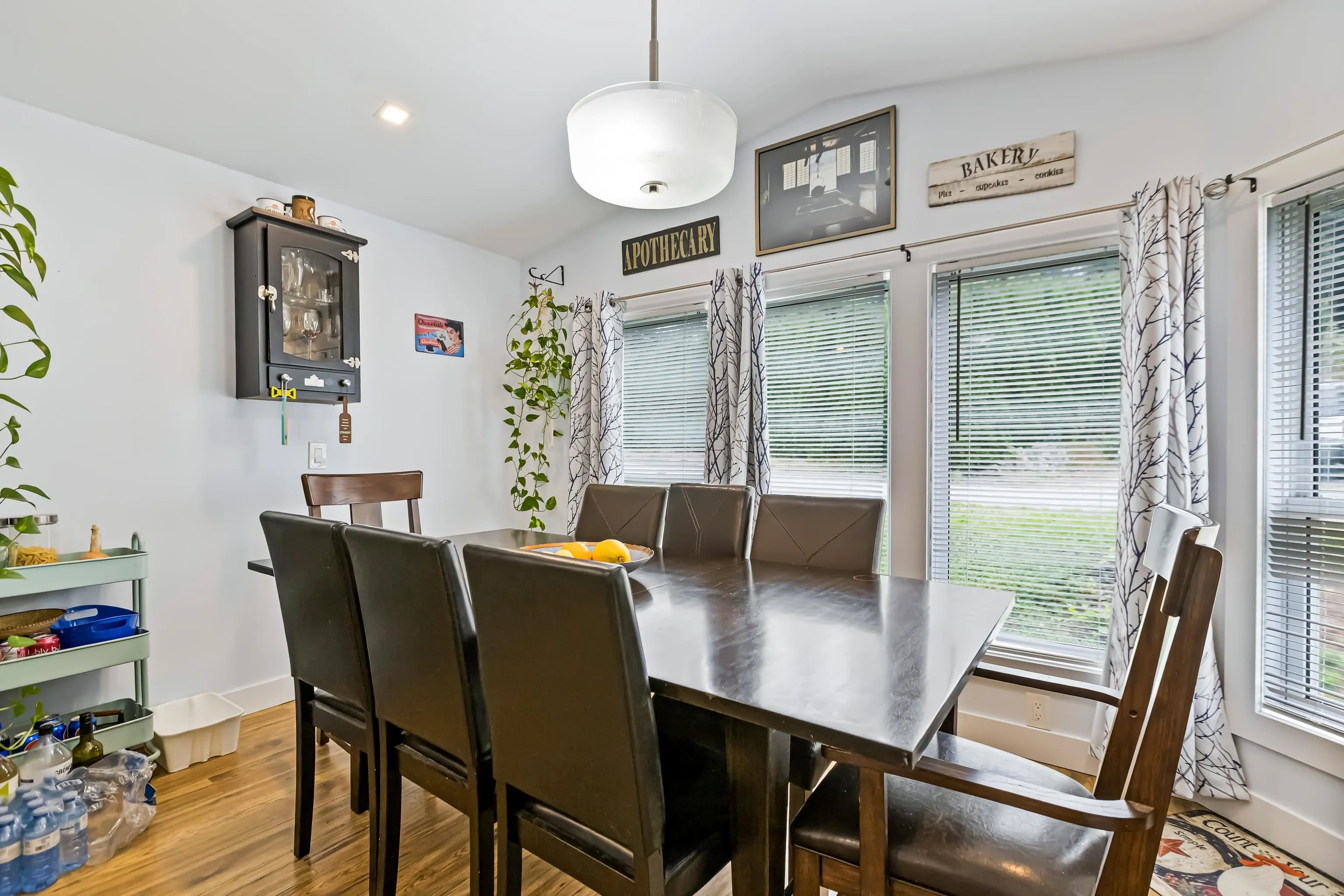 111 43201 Lougheed Highway