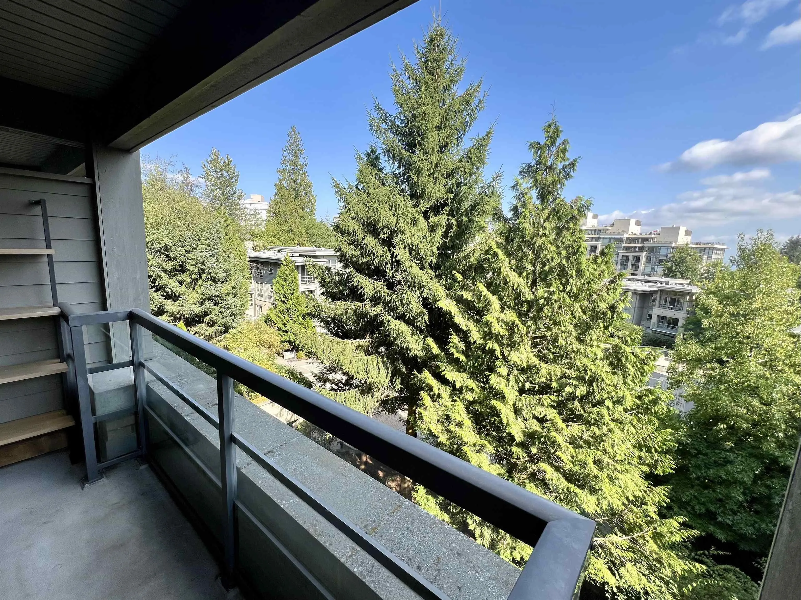 311 9329 University Crescent