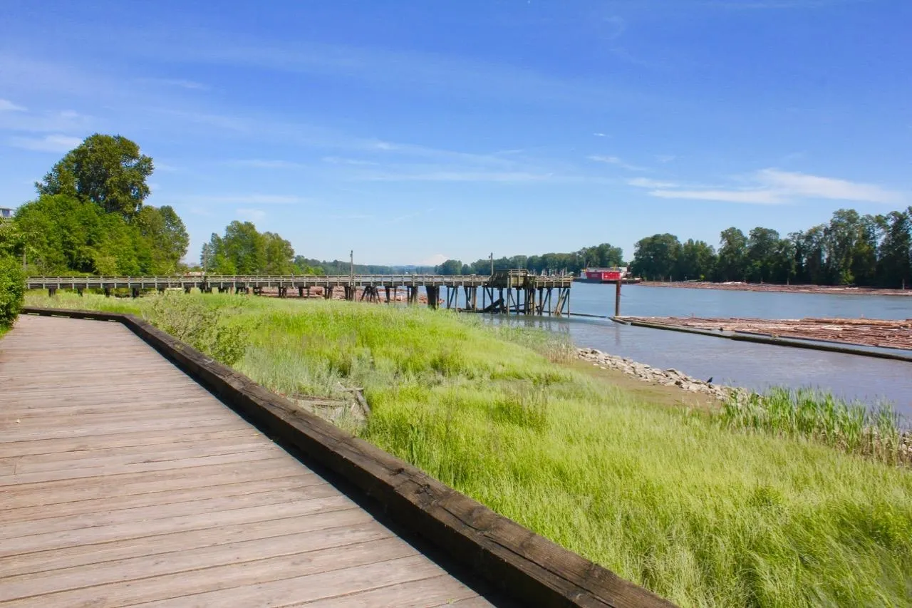206 2733 Chandlery Place