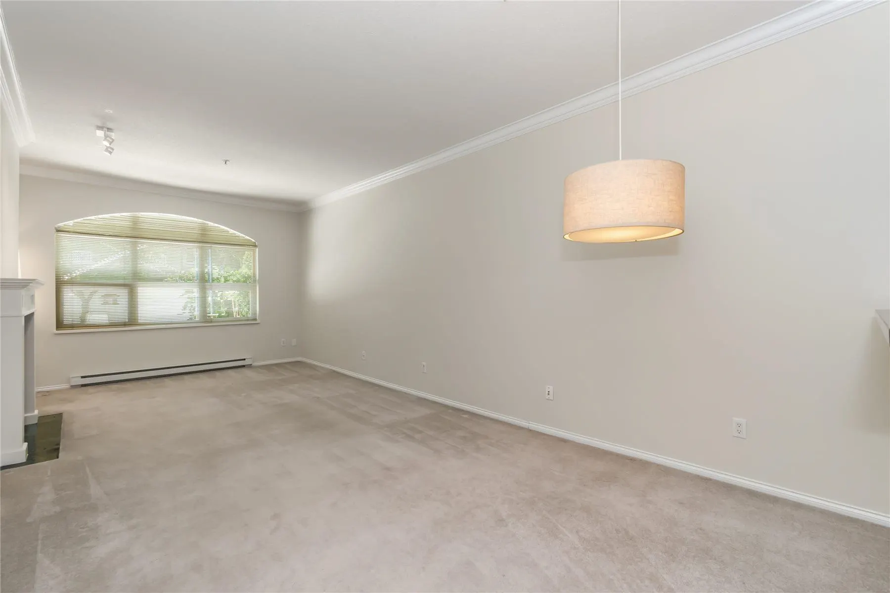 130 5888 Dover Crescent