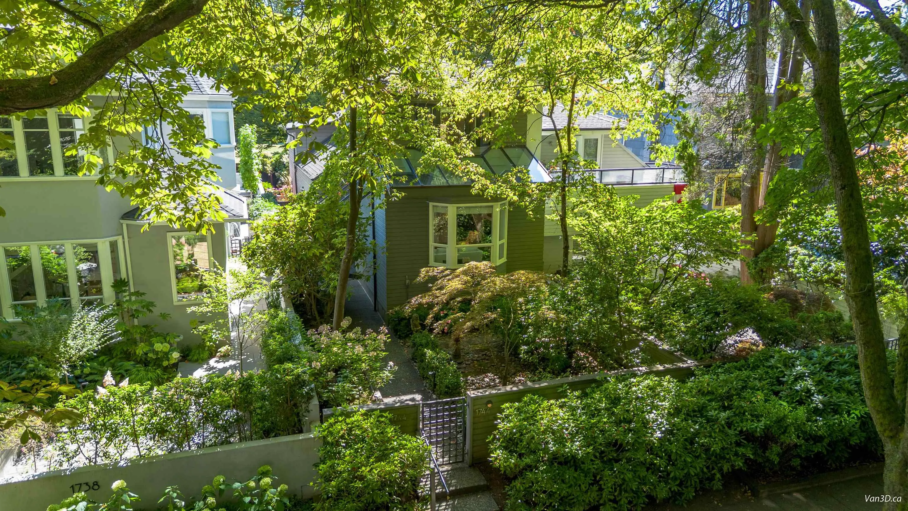 1744 W 14th Avenue