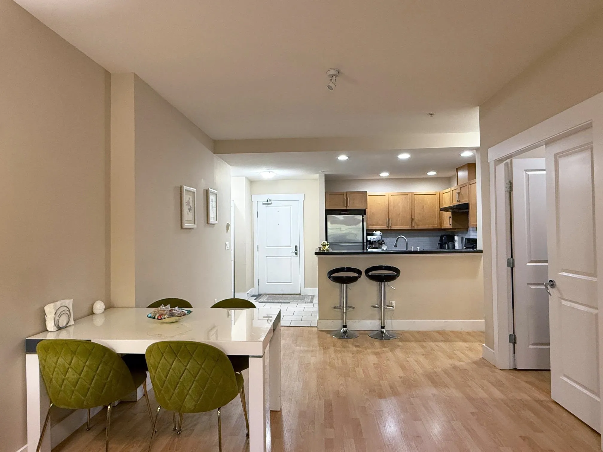 309 6328 Larkin Drive