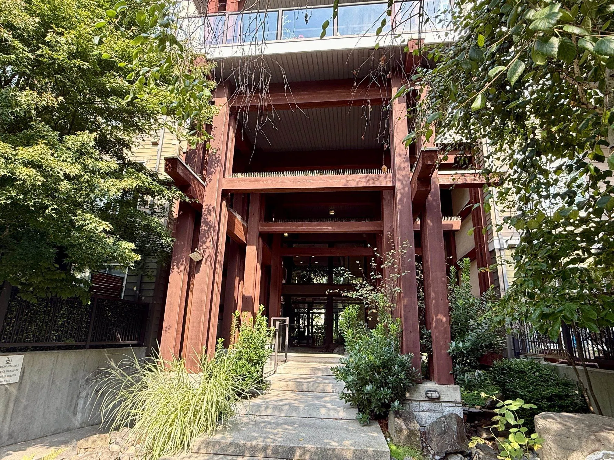 309 6328 Larkin Drive