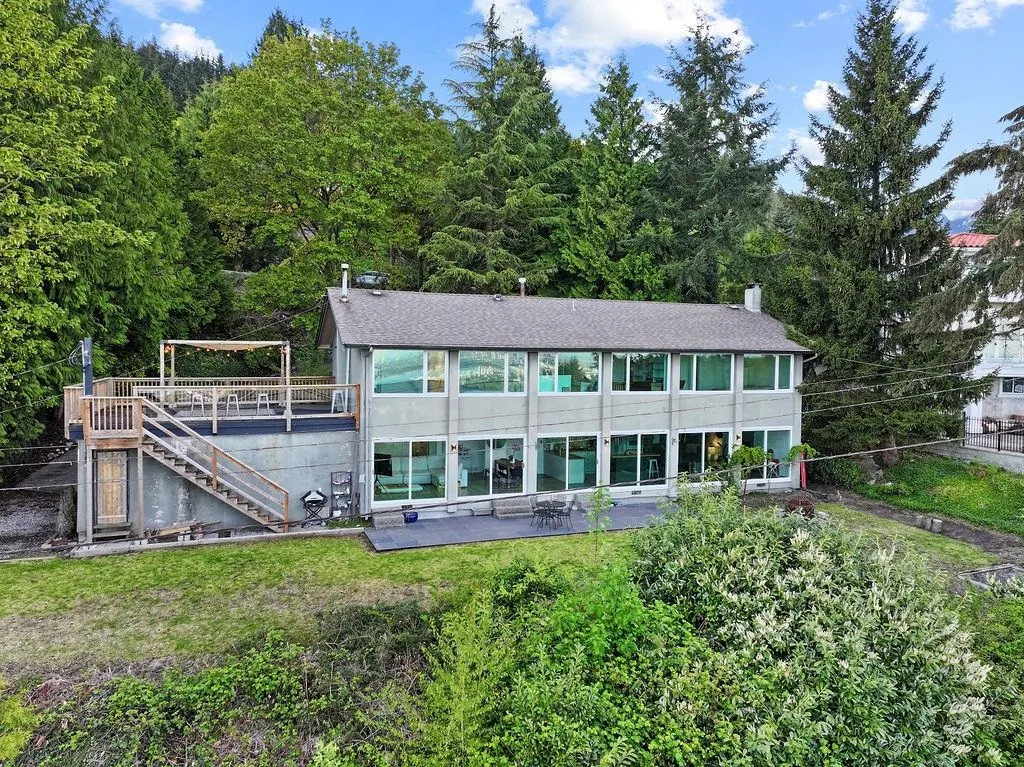 1040 Crestline Road