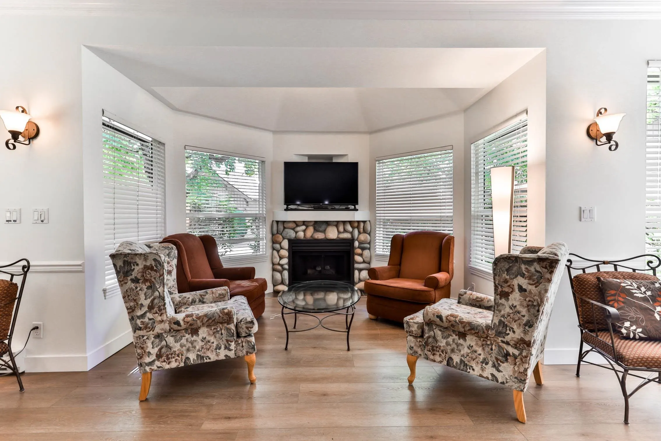 103 15350 Sequoia Drive