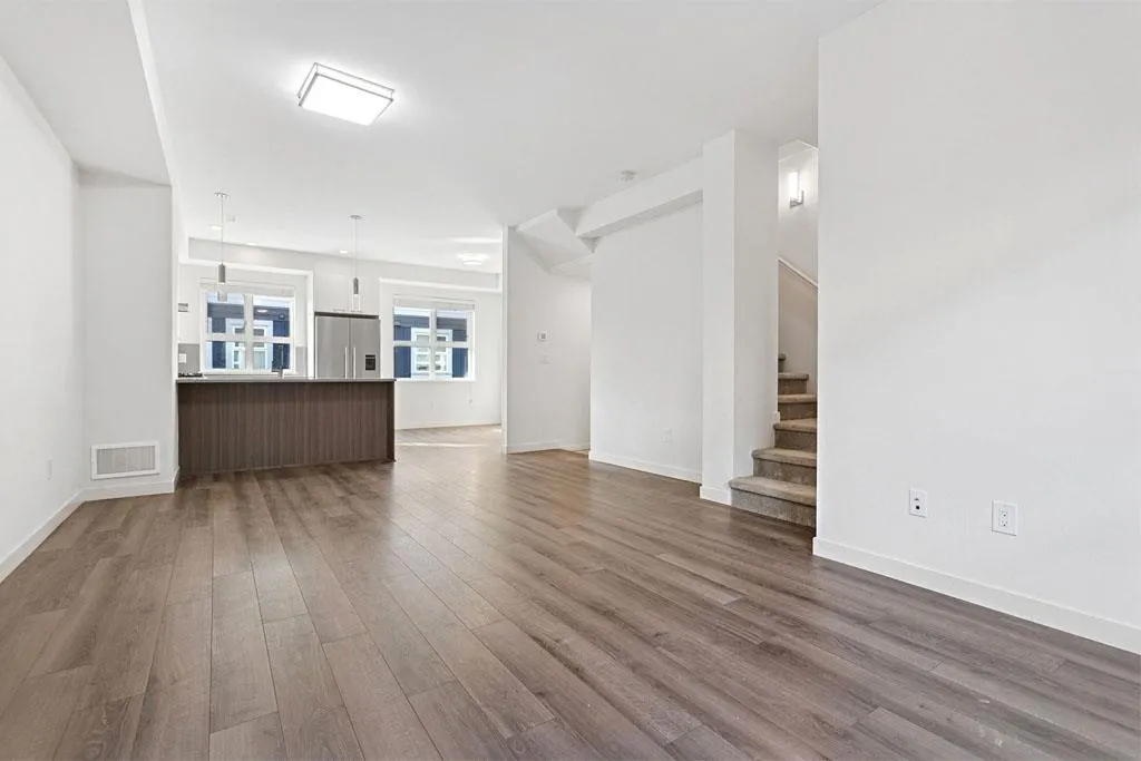 60 10311 River Drive