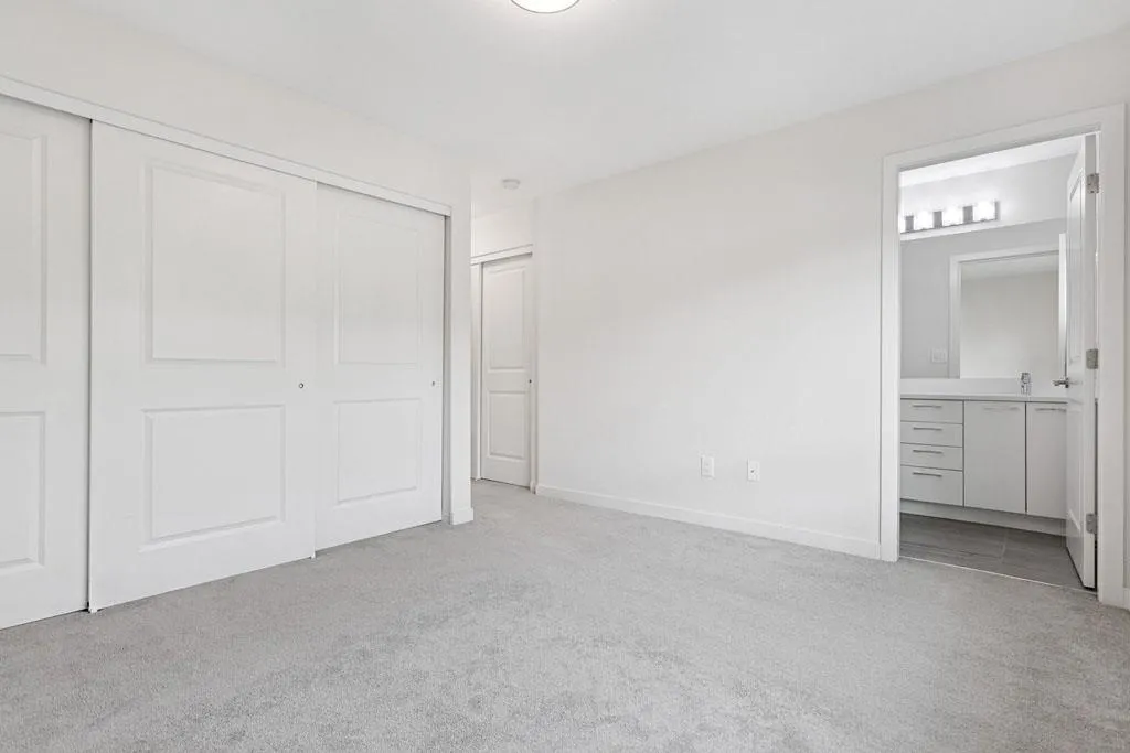60 10311 River Drive