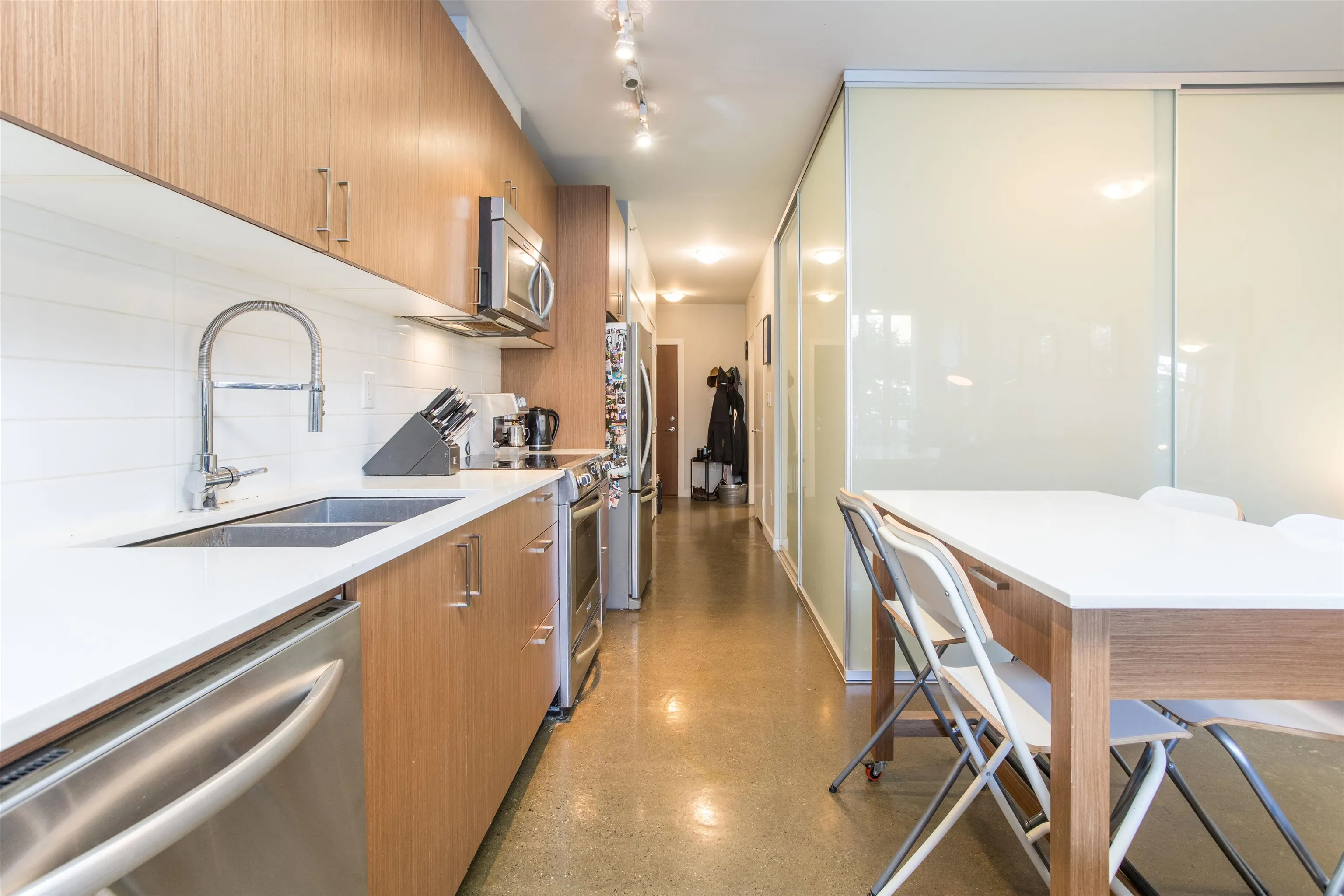 310 221 Union Street