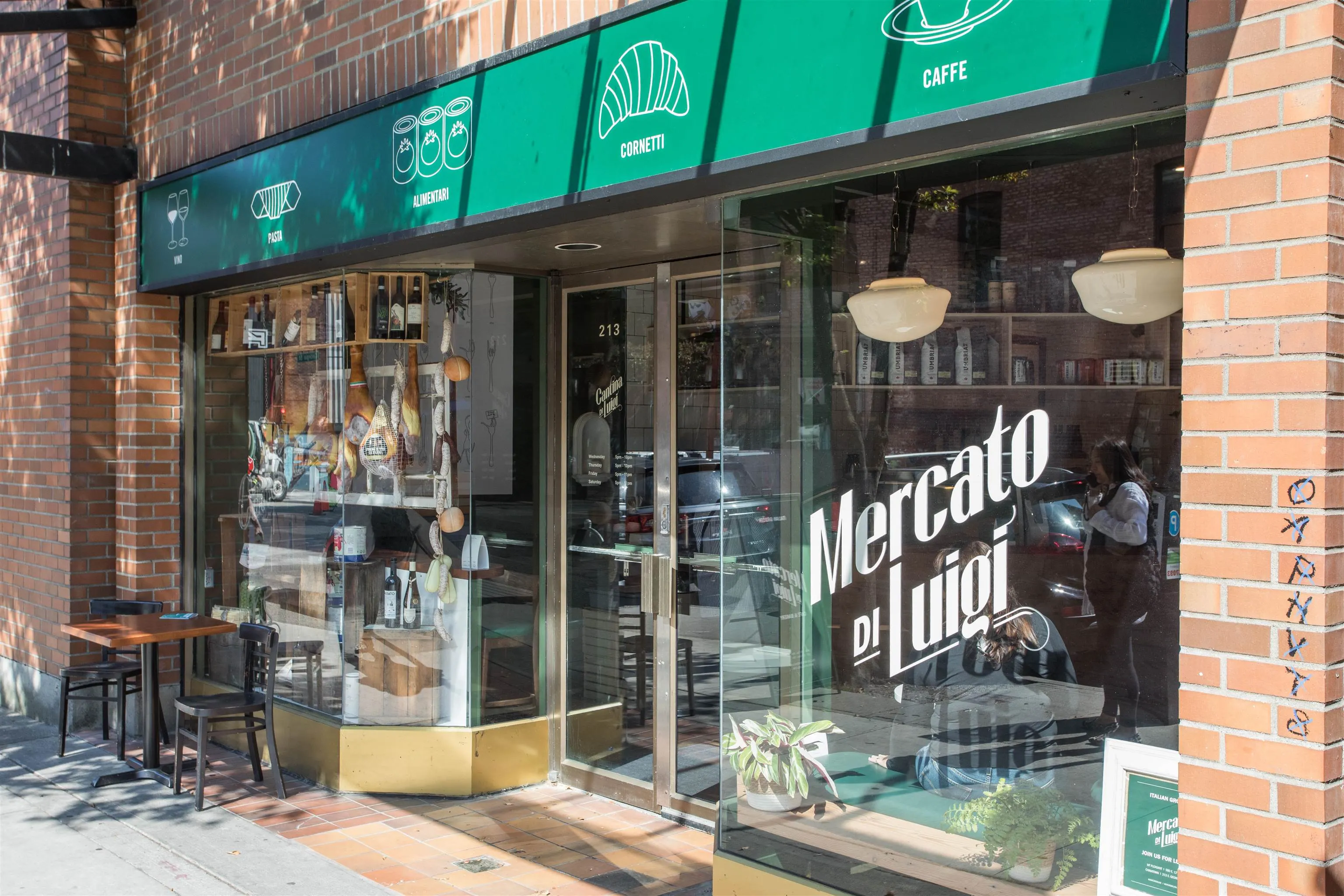 310 221 Union Street