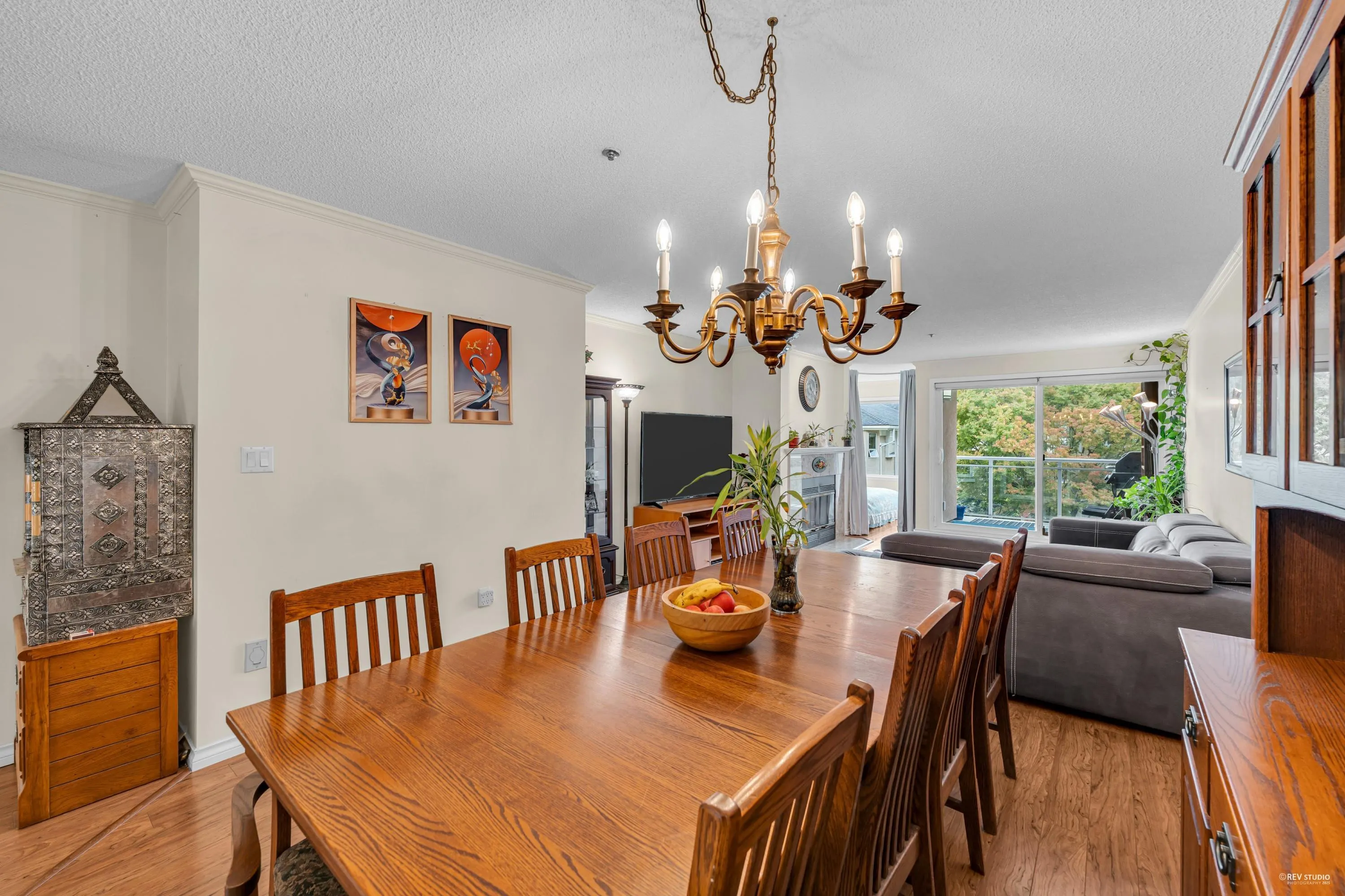 221 7251 Minoru Boulevard