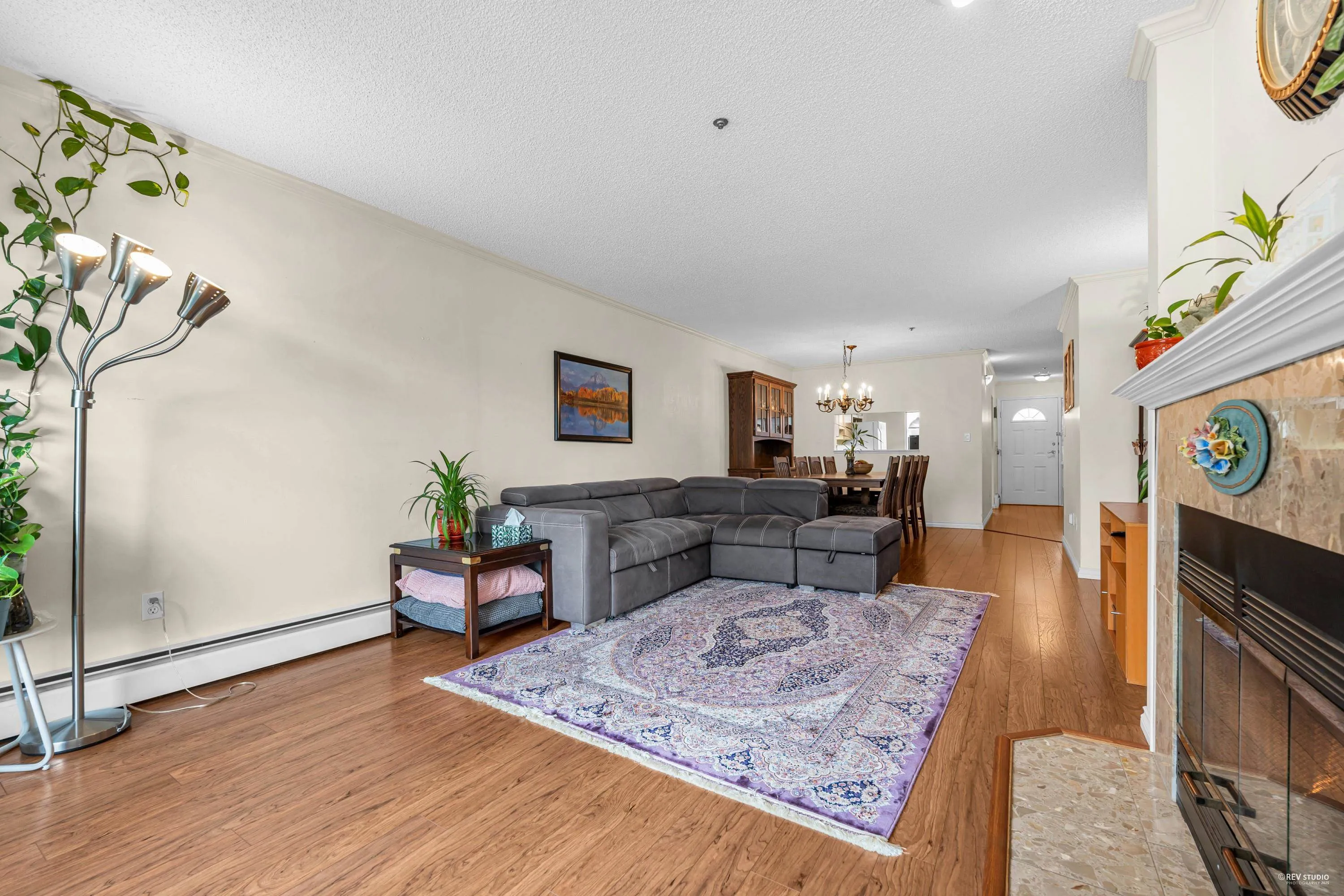 221 7251 Minoru Boulevard