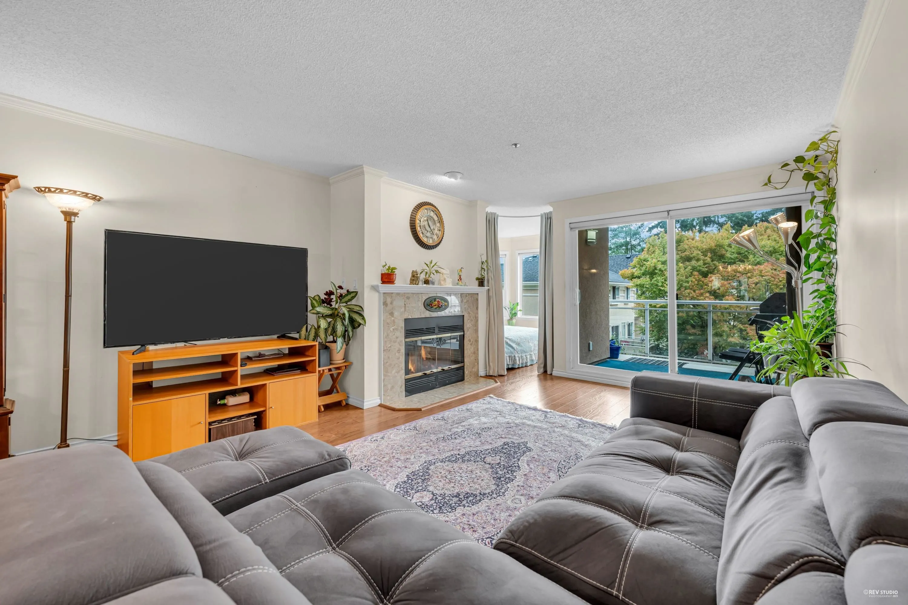 221 7251 Minoru Boulevard
