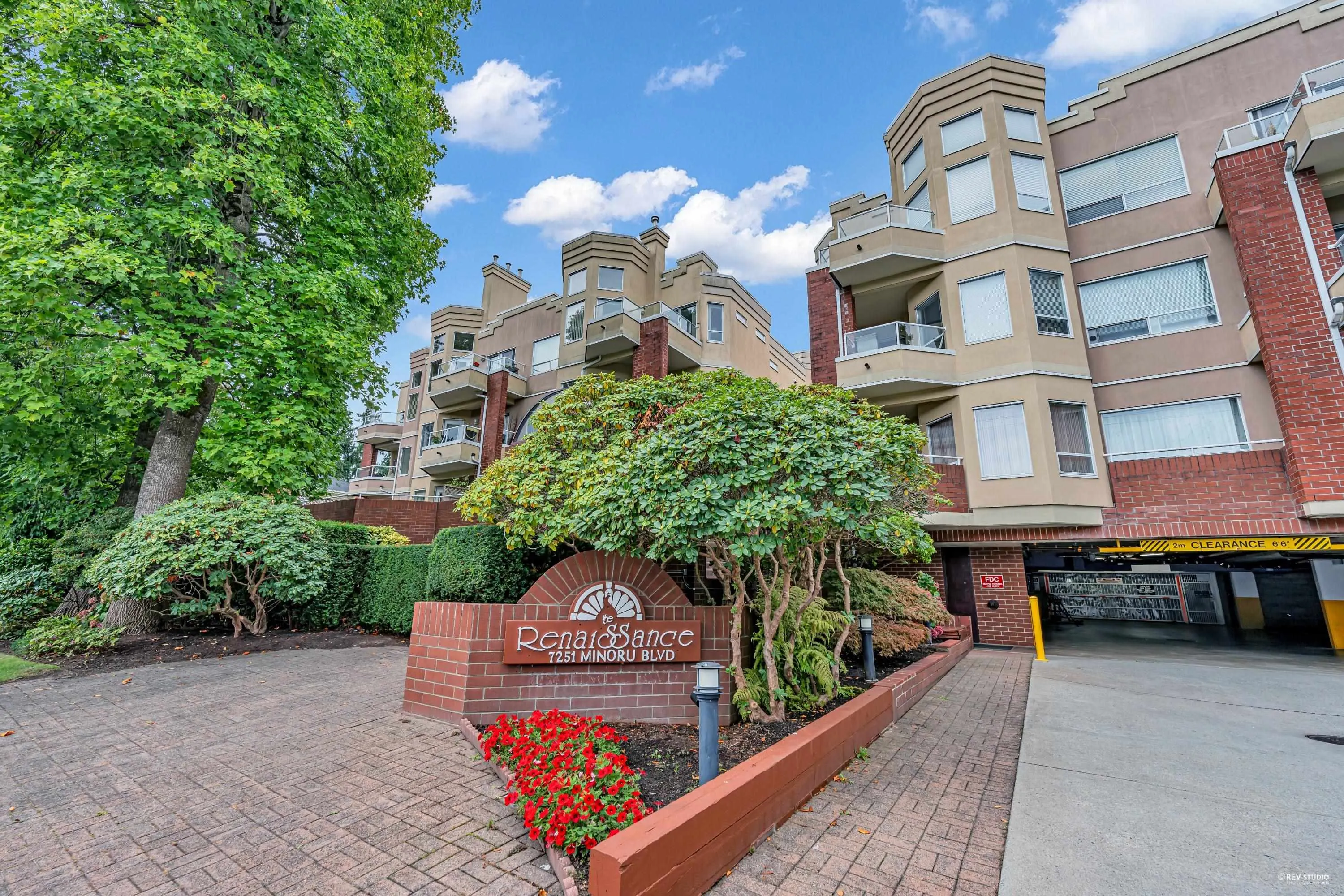 221 7251 Minoru Boulevard