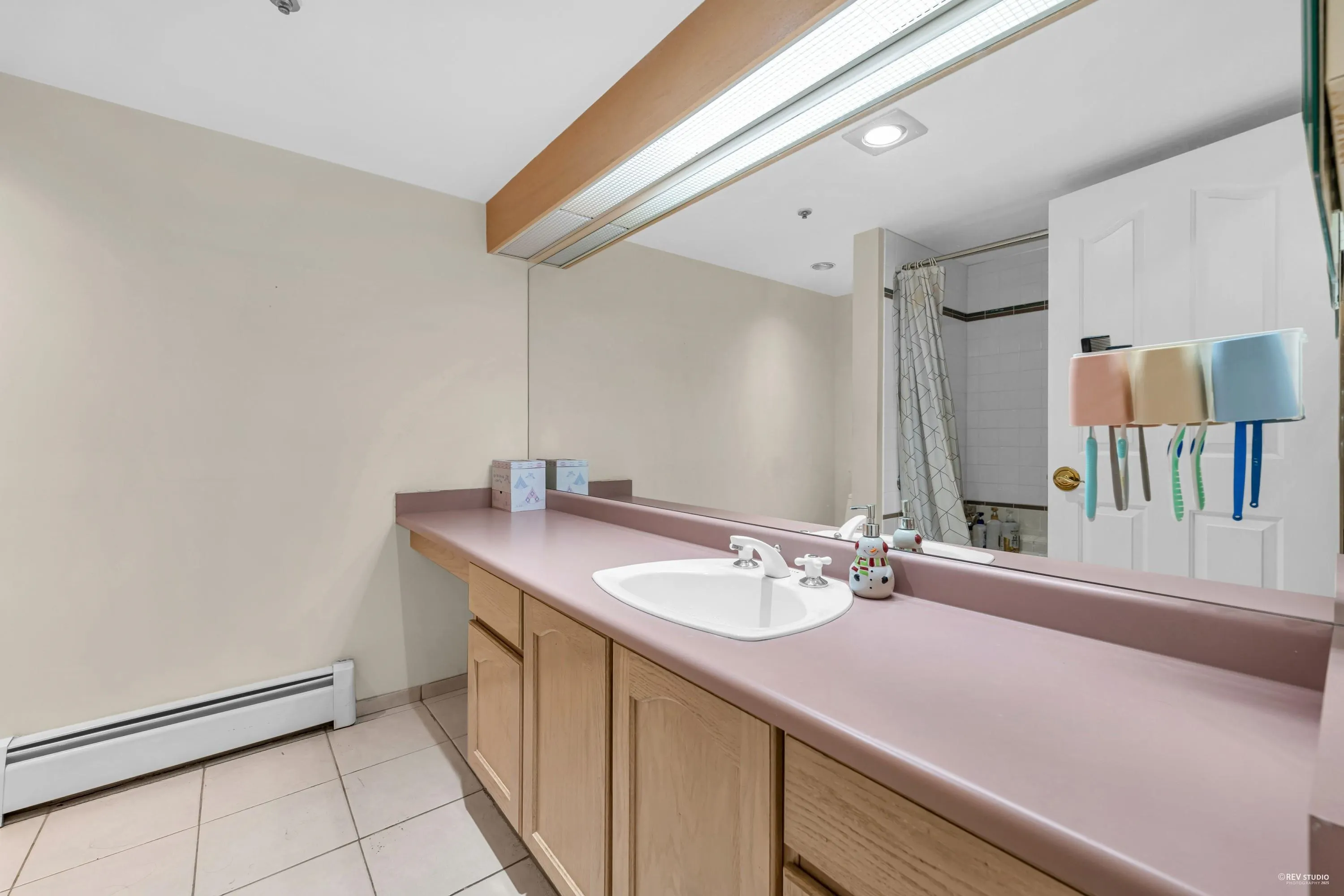 221 7251 Minoru Boulevard