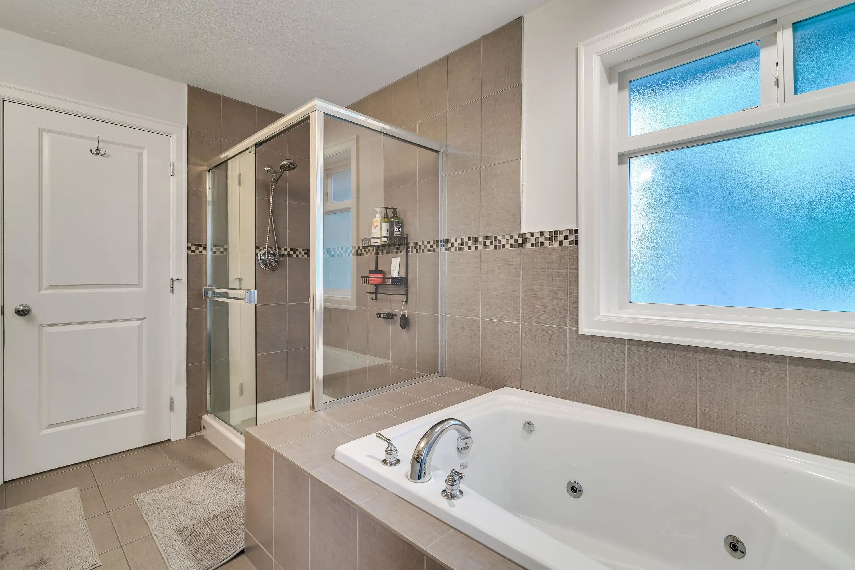 15083 58a Avenue