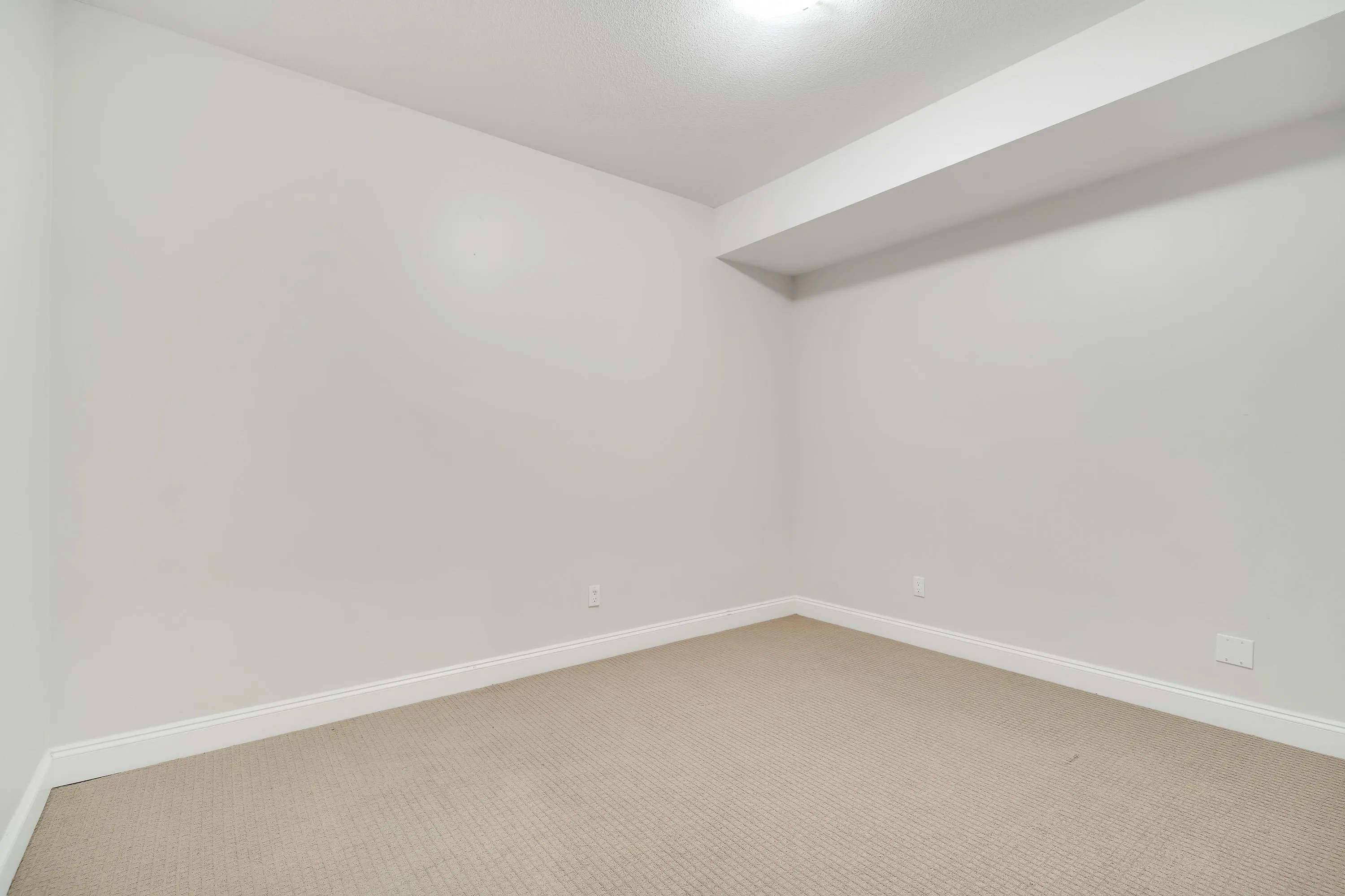 15083 58a Avenue