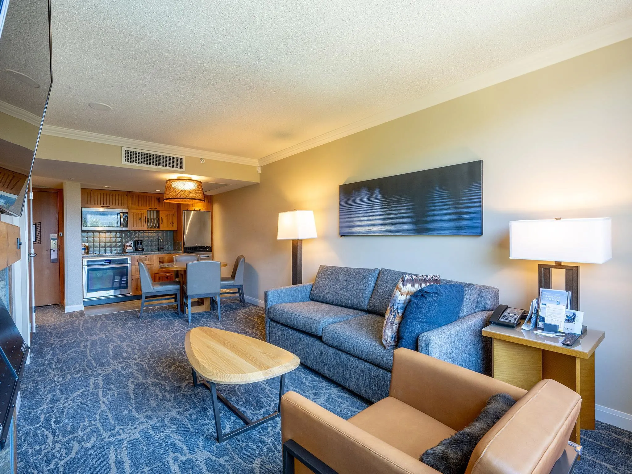 661 4090 Whistler Way