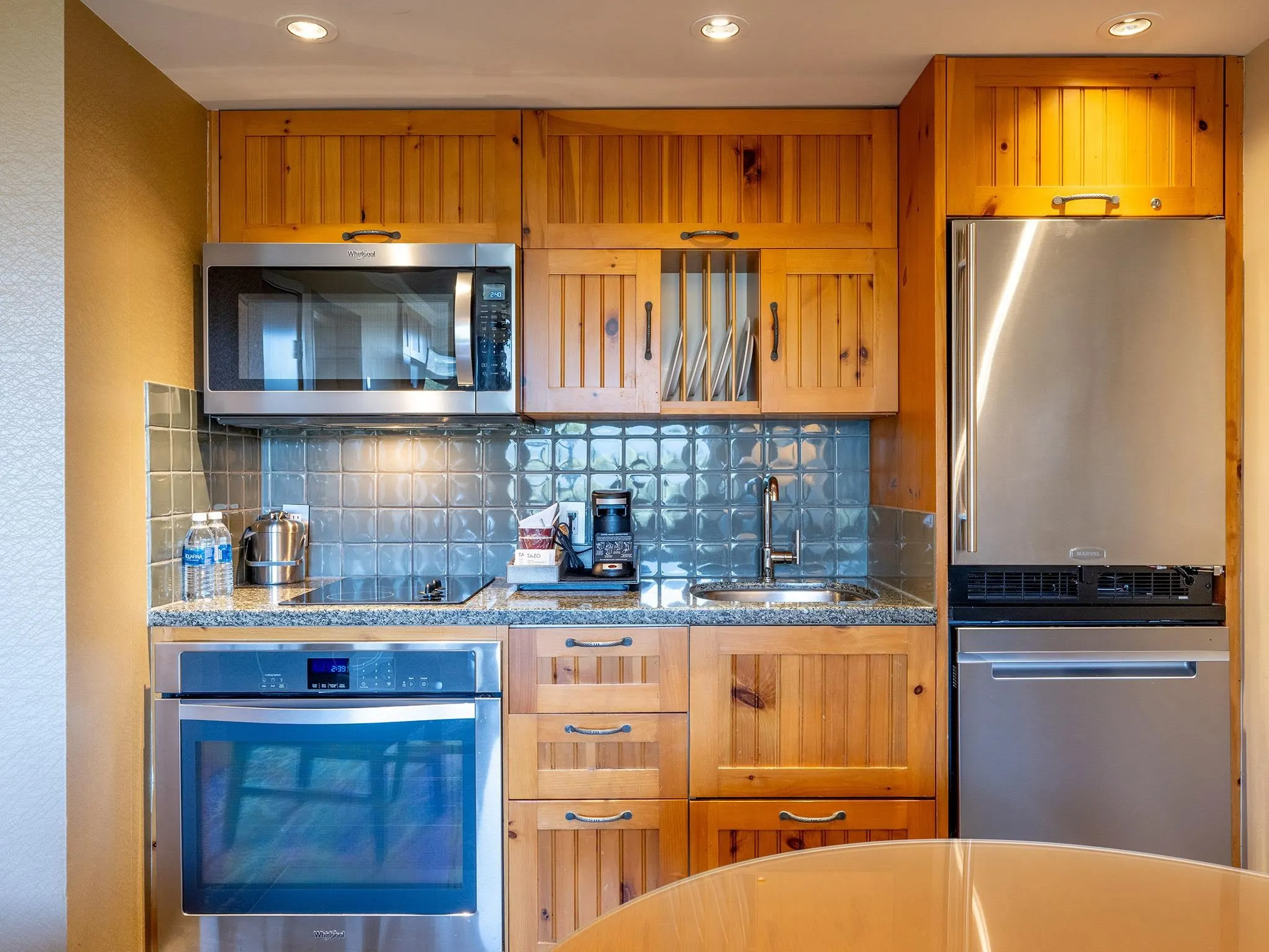 661 4090 Whistler Way