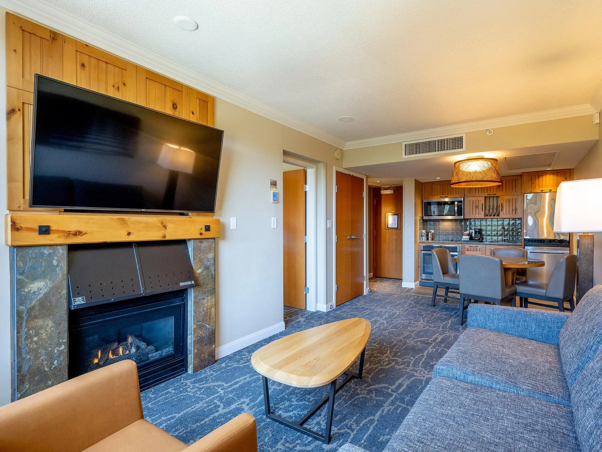 661 4090 Whistler Way