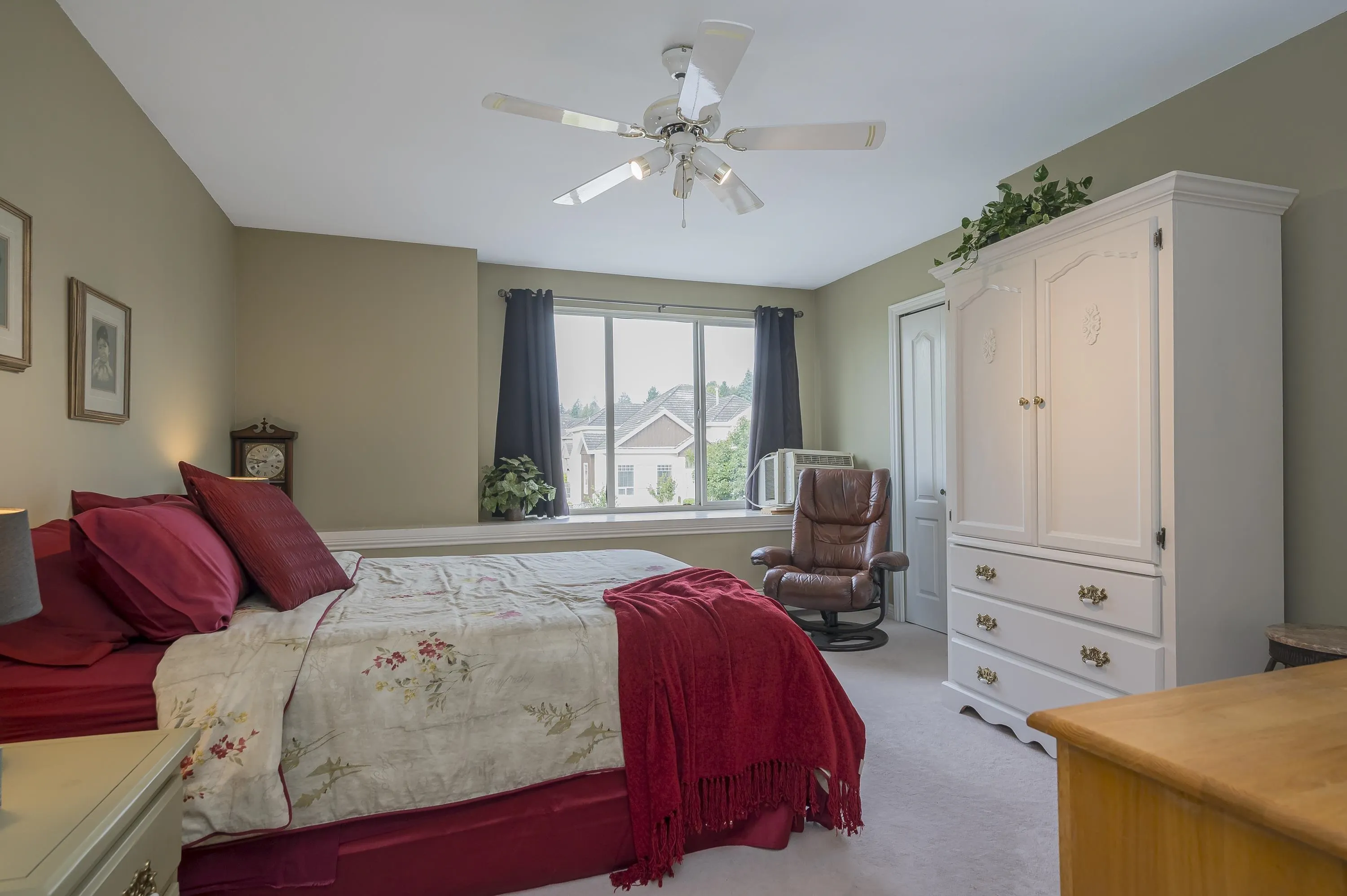 6758 150 Street