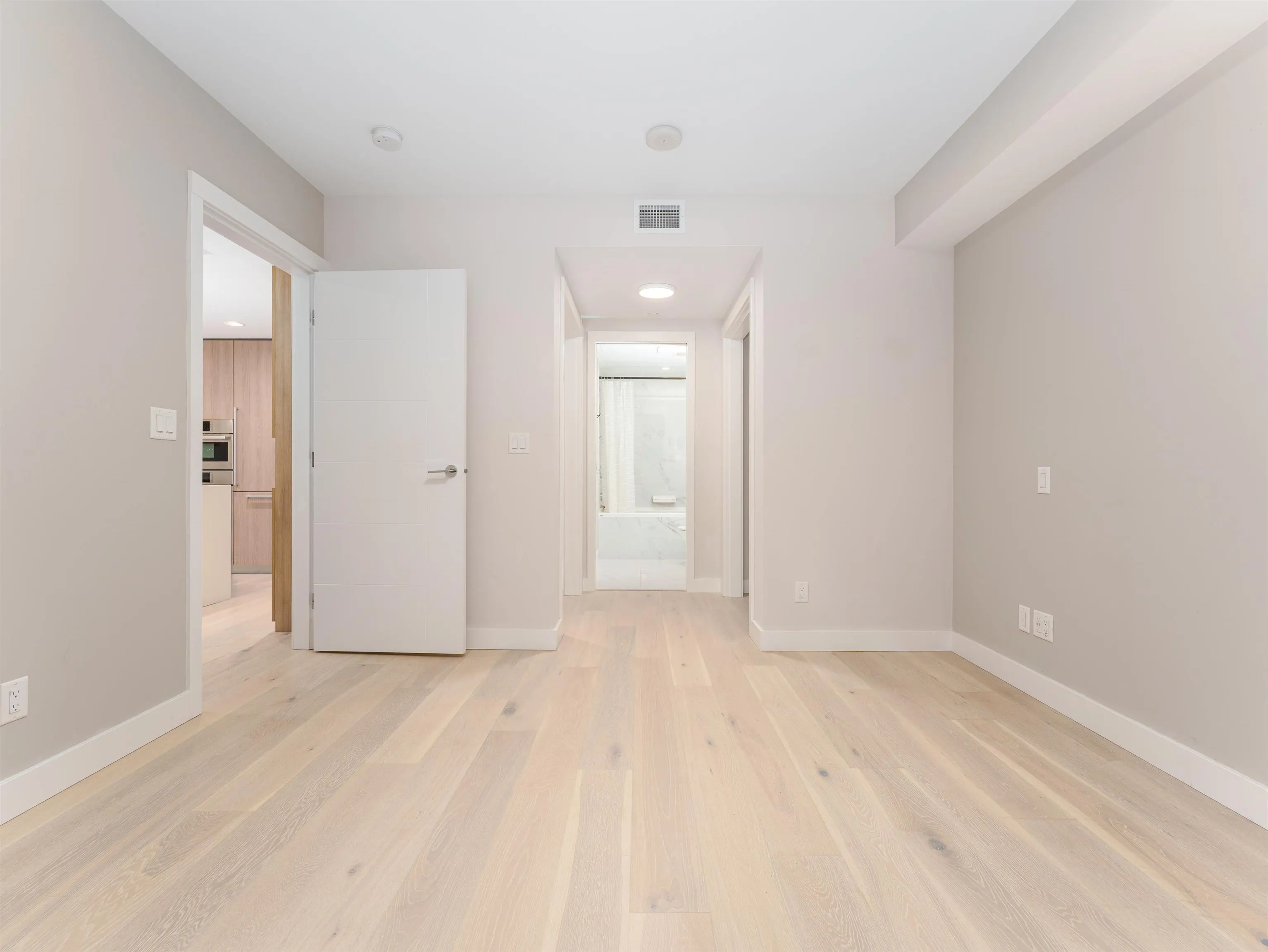 101 2738 Library Lane