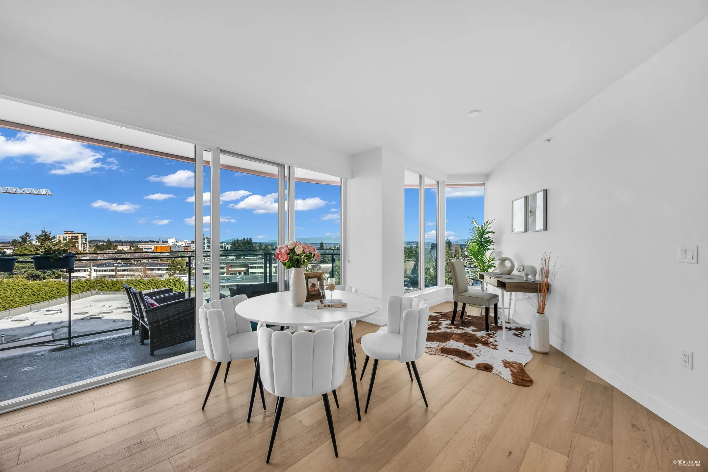 703 1439 George Street