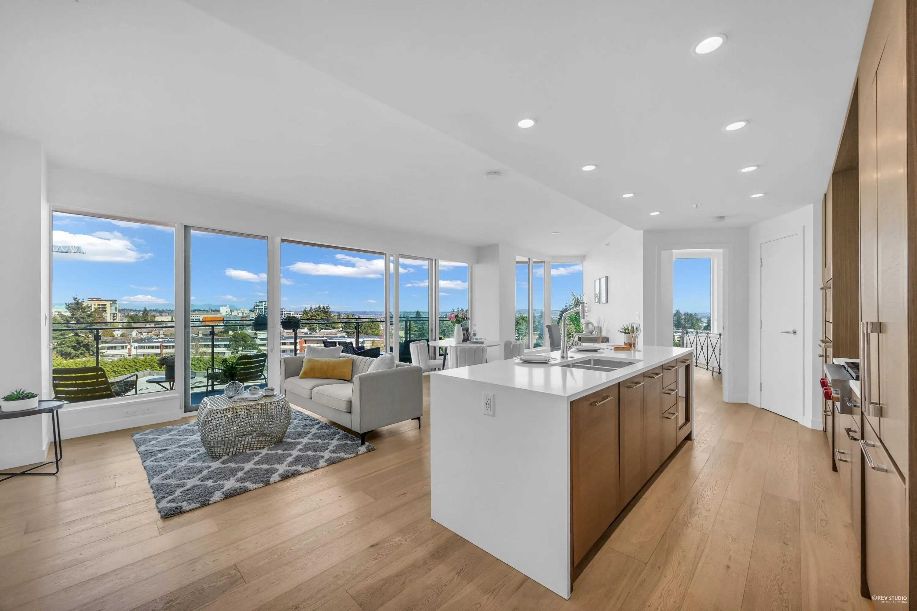 703 1439 George Street