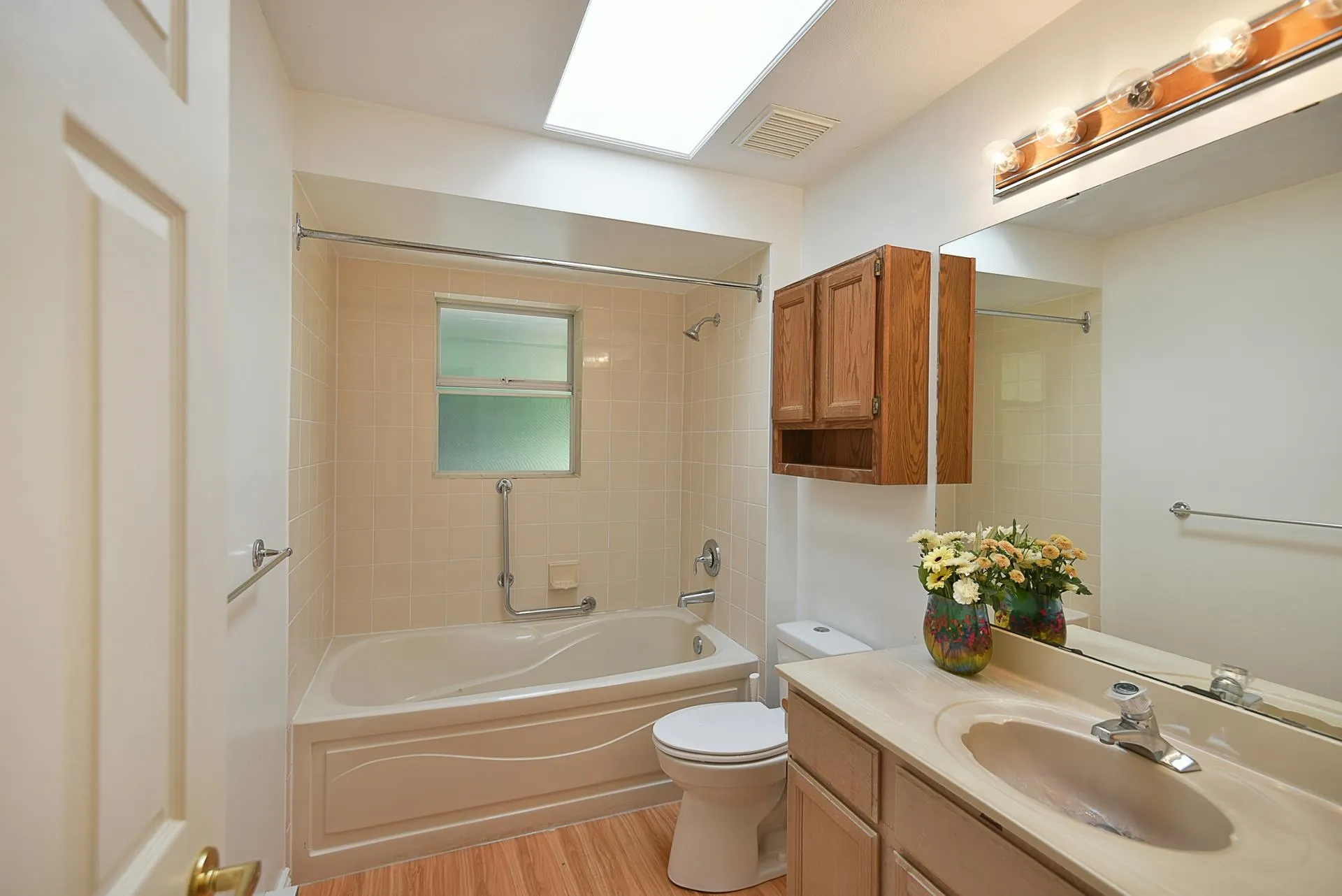 808 Bayview Heights Road