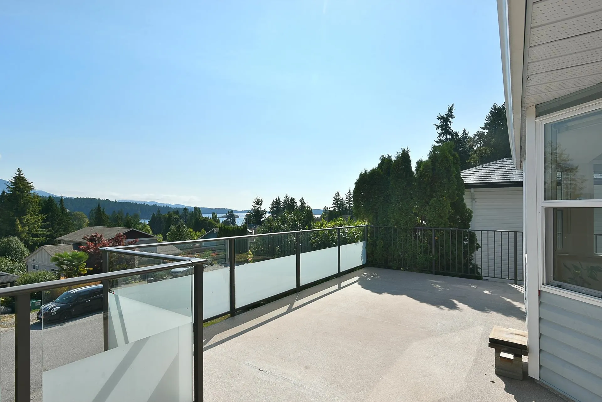 808 Bayview Heights Road