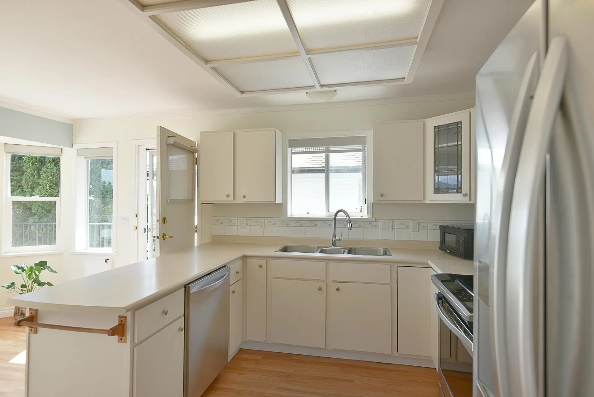 808 Bayview Heights Road