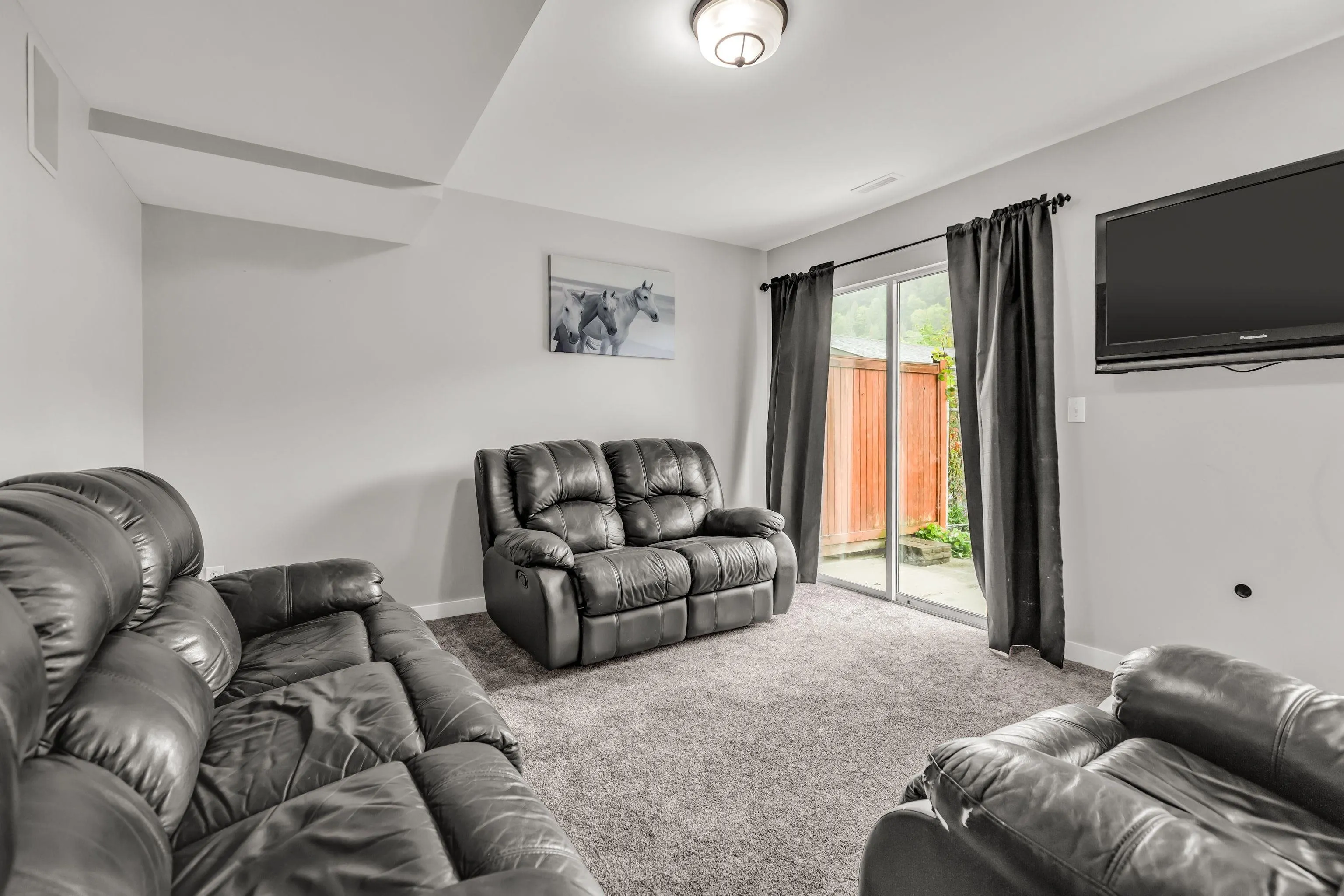 27 45740 Thomas Road